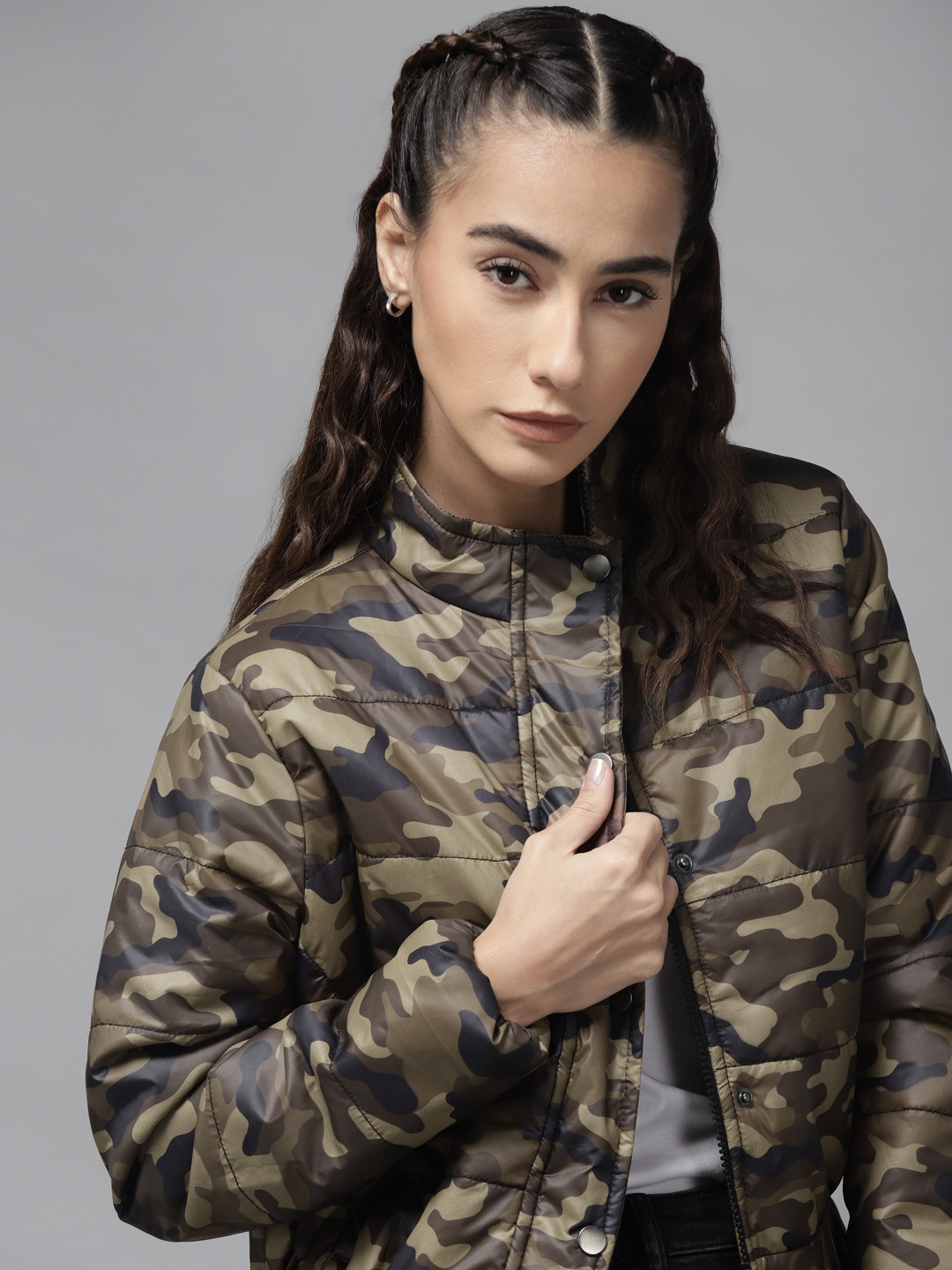 

Roadster Women Olive Green & Black Camouflage Print Padded Jacket