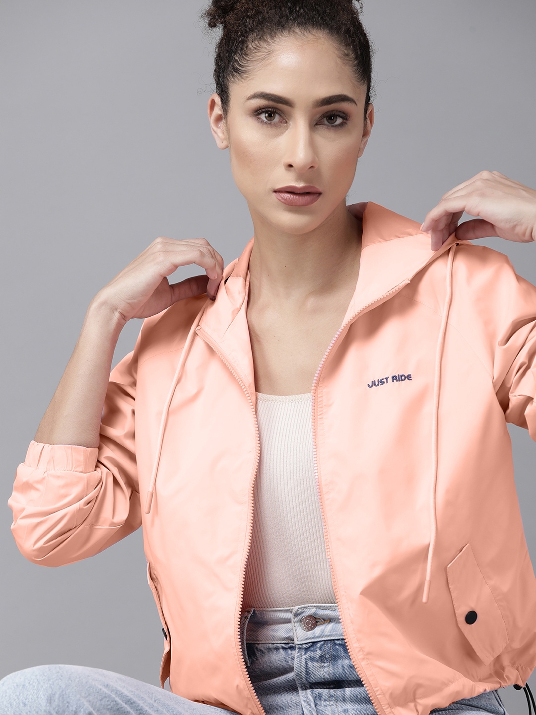 

Roadster Women Pink Solid Windcheater Crop Tailored Jacket