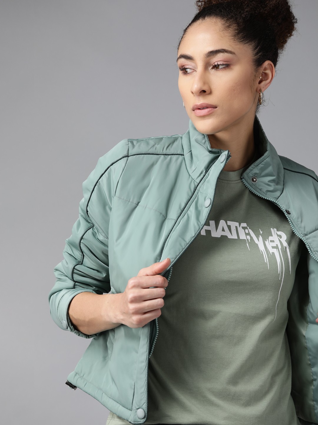 

Roadster Women Green Solid Padded Jacket