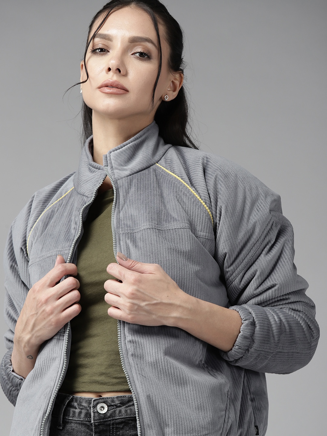 

Roadster Women Grey Solid Corduroy Padded Jacket