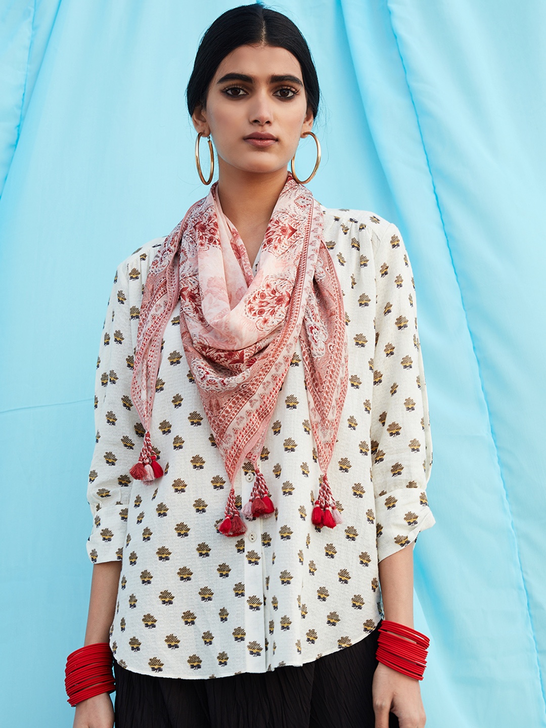 

Ritu Kumar Women Off White & Grey Cotton Printed Casual Shirt