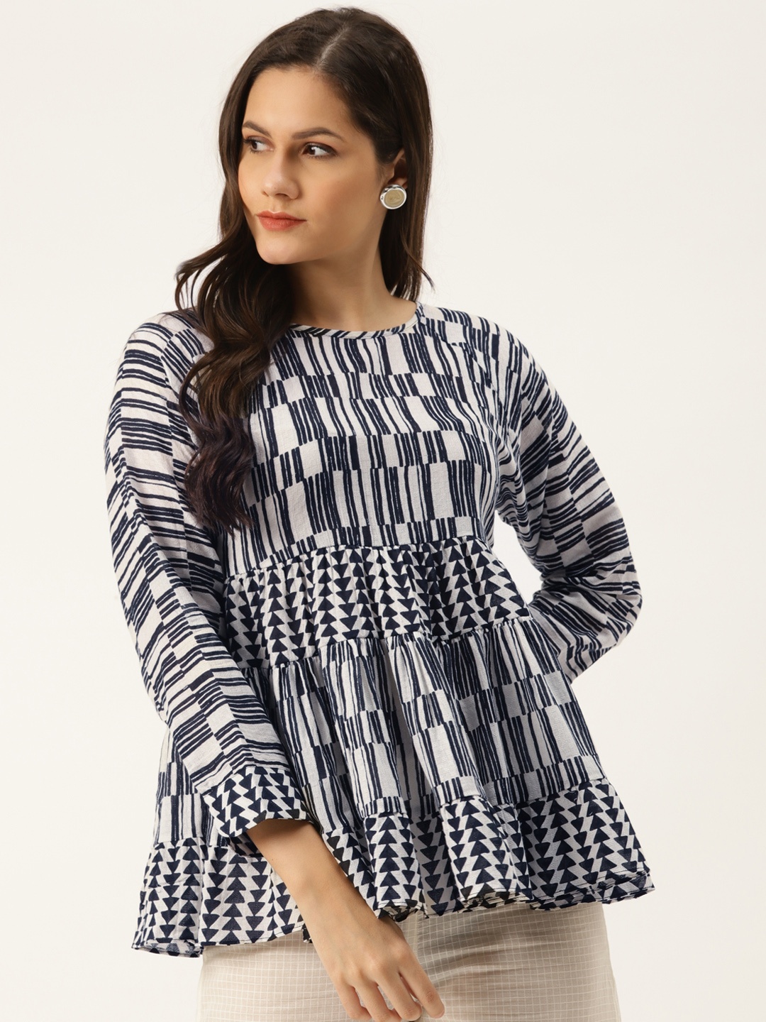 

Ritu Kumar Navy Blue & White Geometric Printed Pure Cotton Dobby Kurti