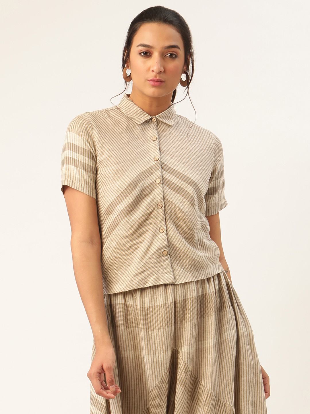 

ROOTED Women Off White Striped Pleated Drop Crotch Trousers
