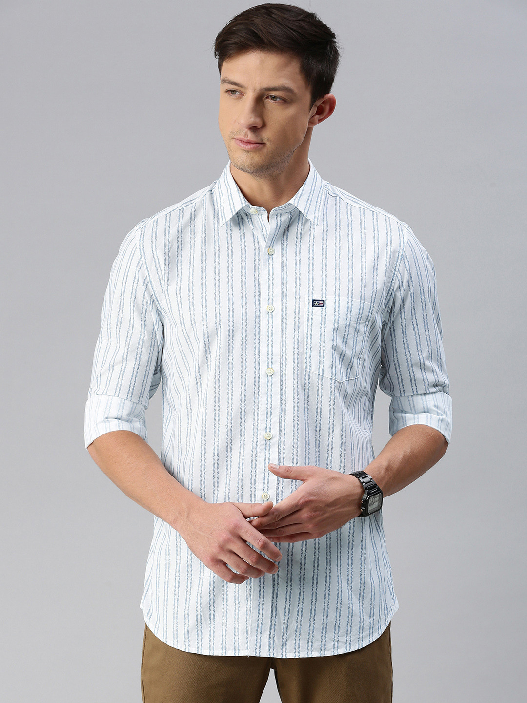 

Arrow Sport Men White & Blue Slim Fit Striped Casual Shirt