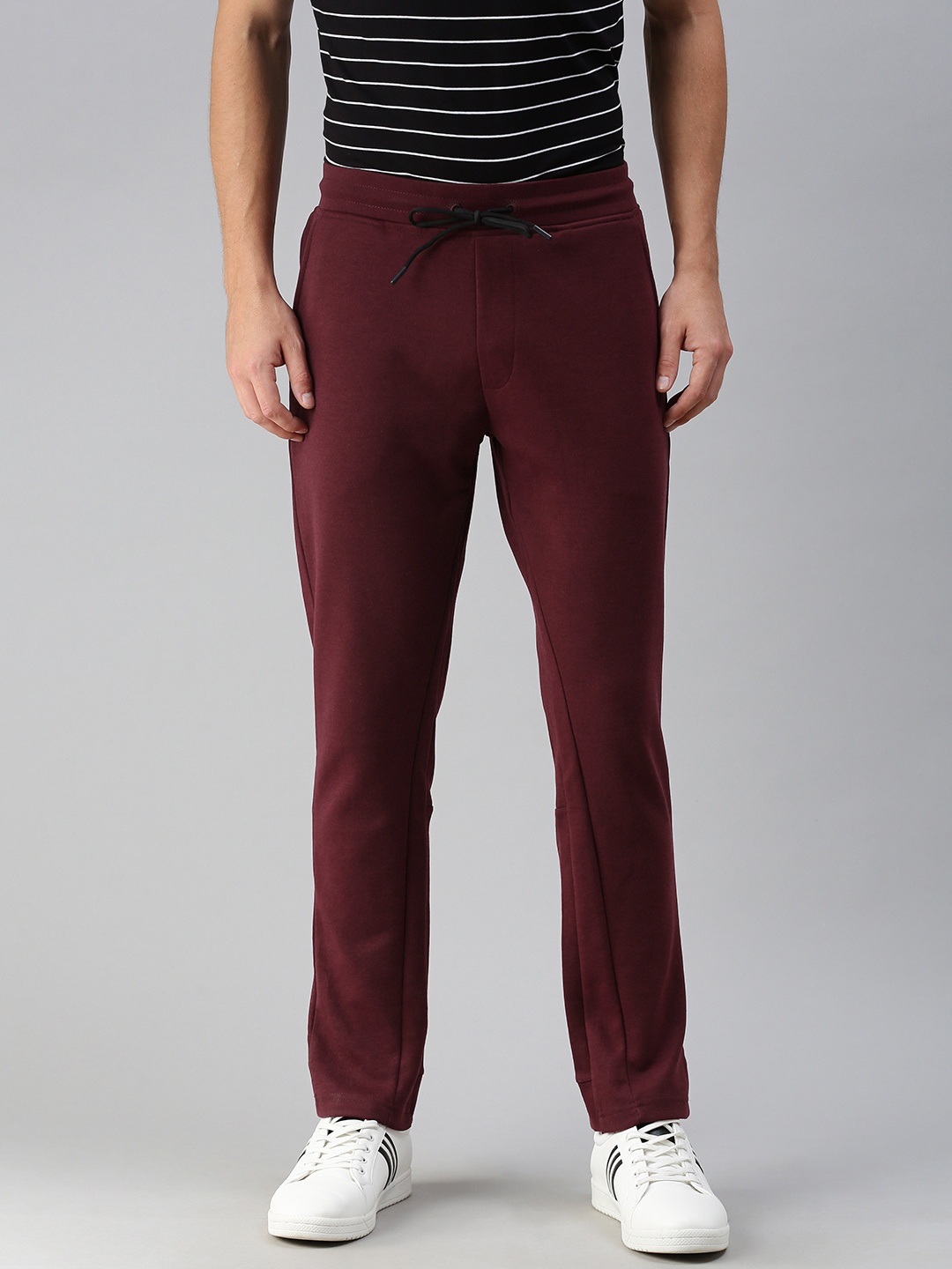 

Arrow Sport Men Burgundy Regular Trousers