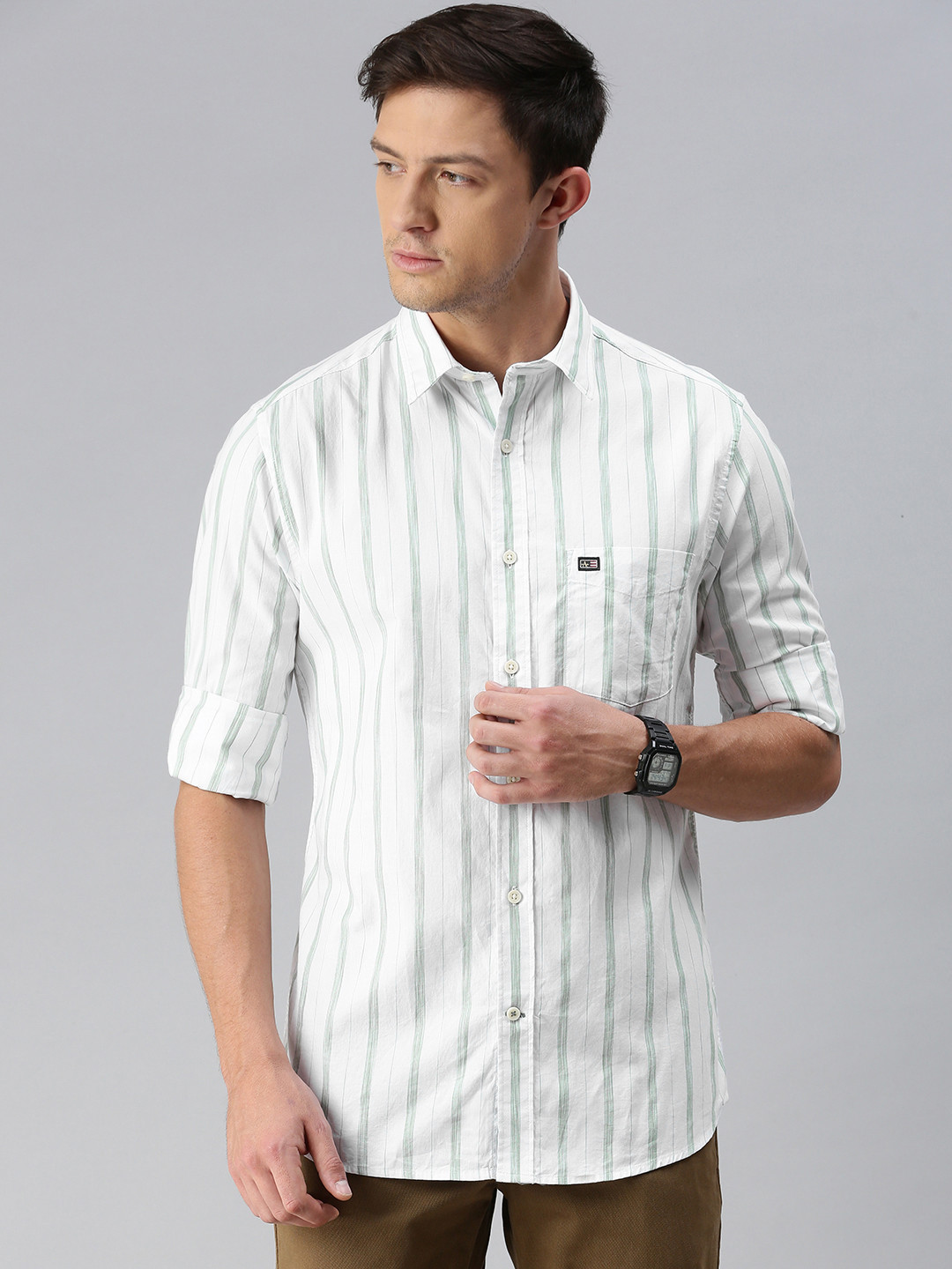 

Arrow Sport Men White & Green Slim Fit Striped Casual Shirt