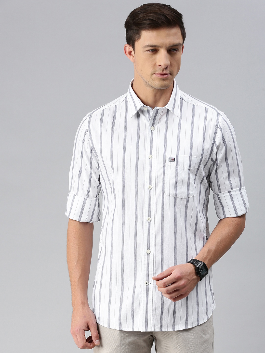 

Arrow Sport Men White & Black Slim Fit Striped Casual Shirt