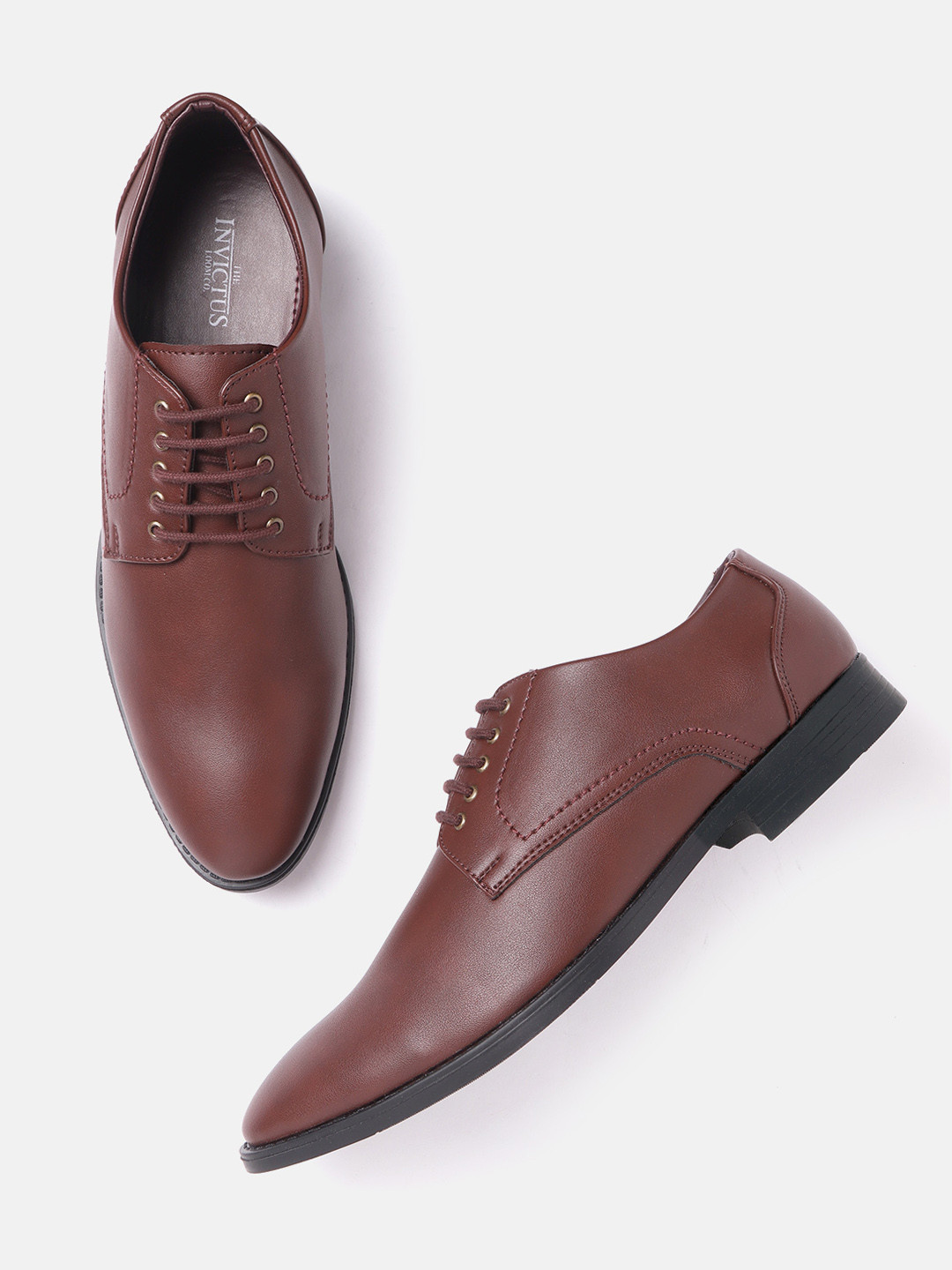 

INVICTUS Men Brown Solid Derbys