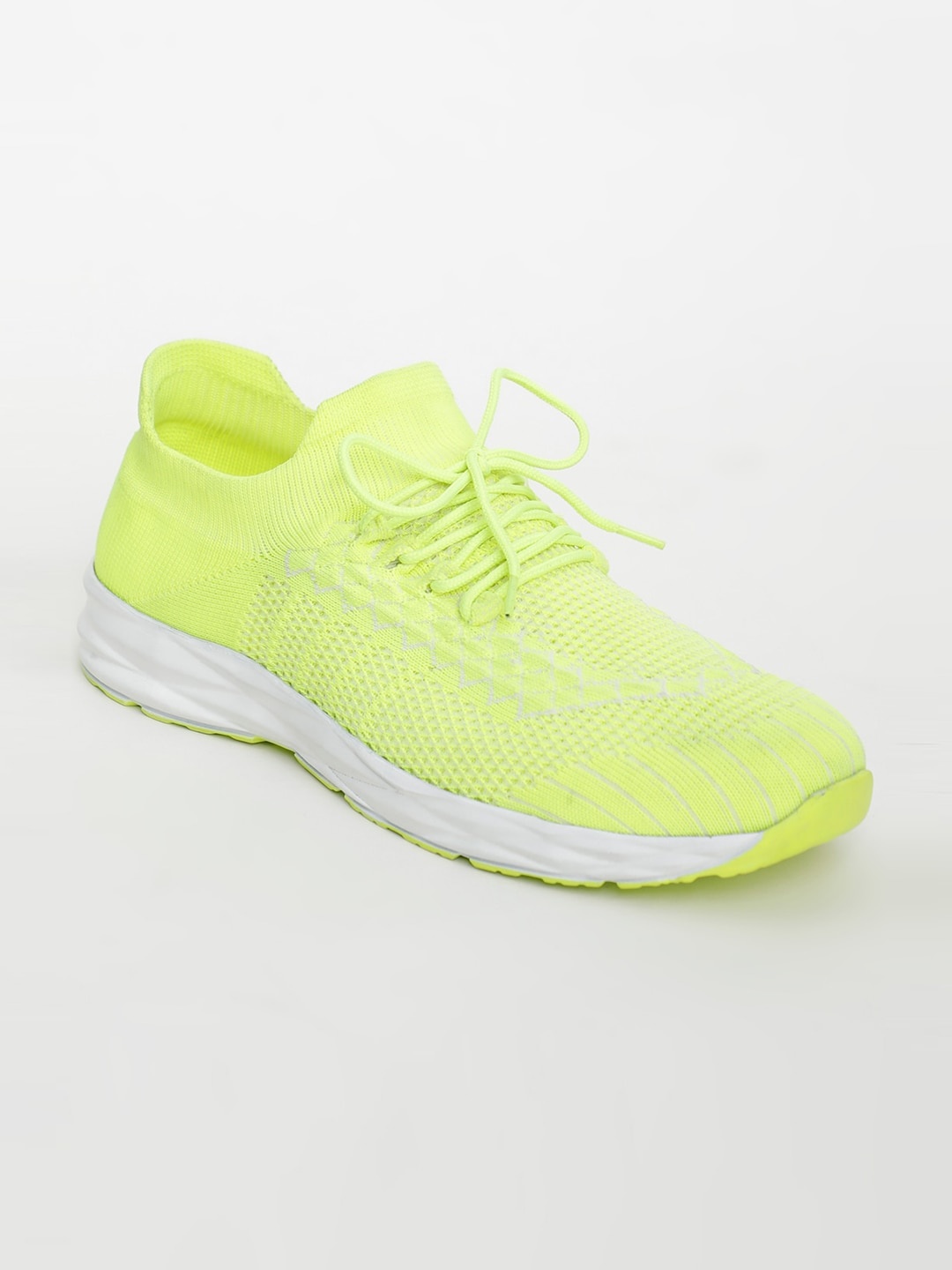 

HIGHLANDER Men Fluorescent Green Woven Design Sneakers