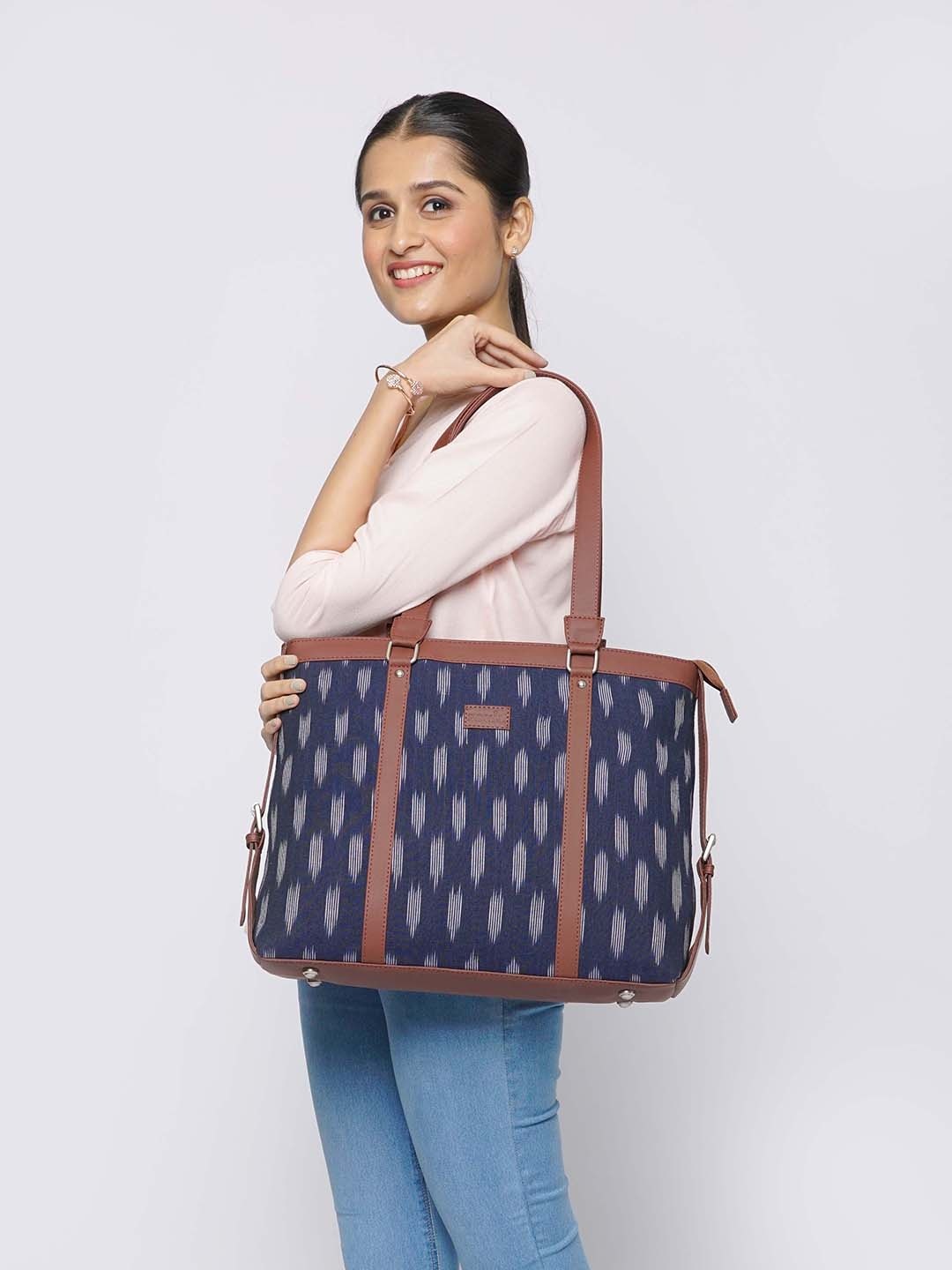 

ZOUK Teal Blue & Off-White Ikat Printed Handcrafted 16 Inch Laptop Sustainable Shoulder Bag