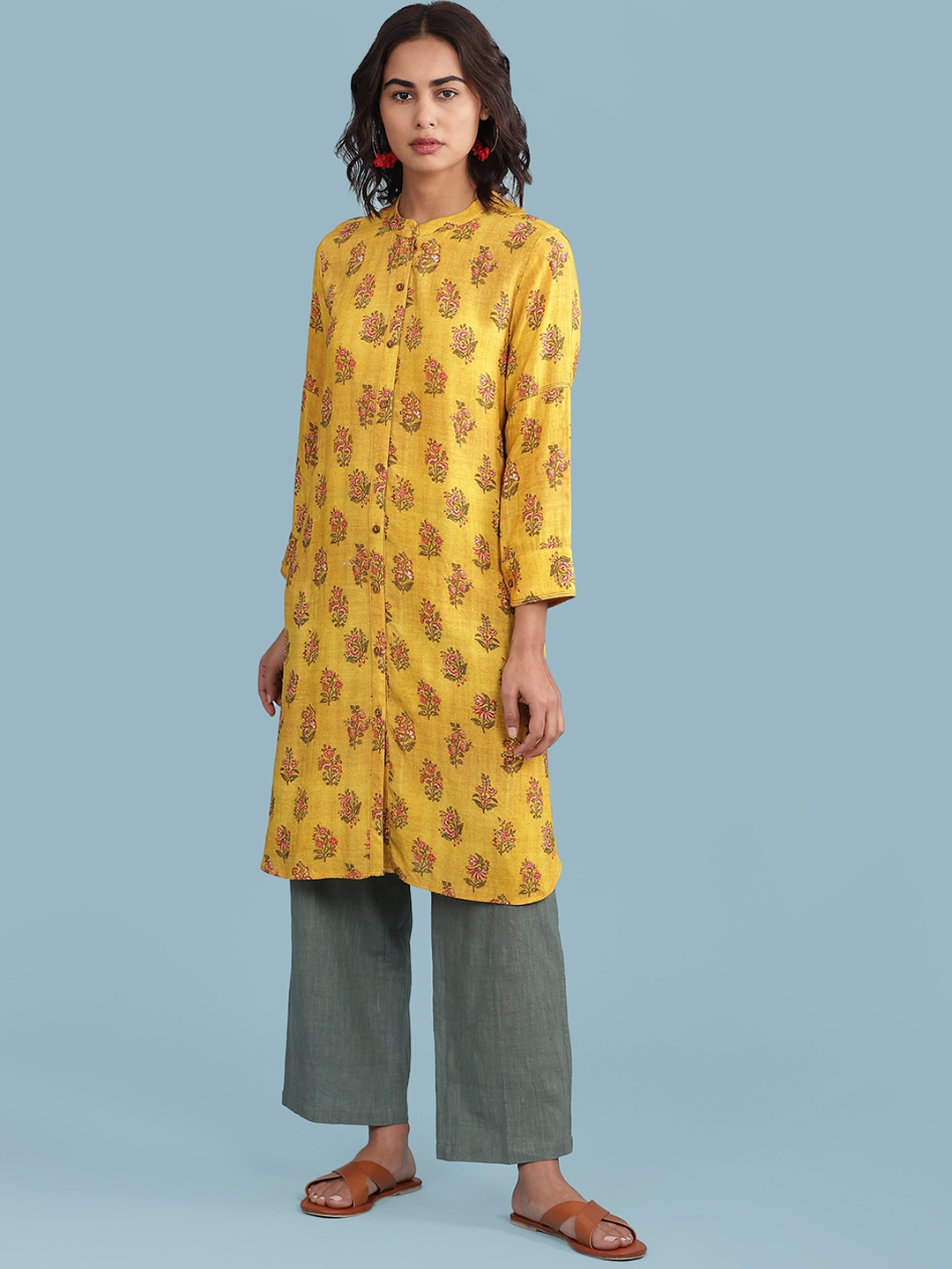 

aarke Ritu Kumar Women Mustard Yellow & Olive Green Ethnic Motifs Kurta with Palazzos