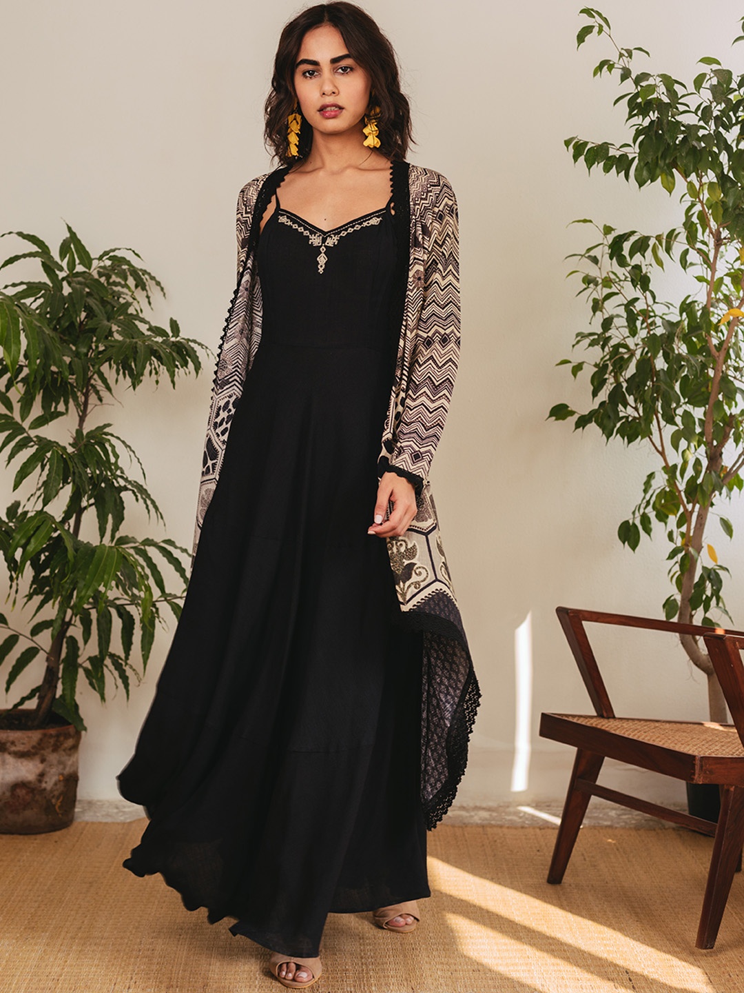 

aarke Ritu Kumar Women Black Cotton Solid Maxi Dress with Shrug
