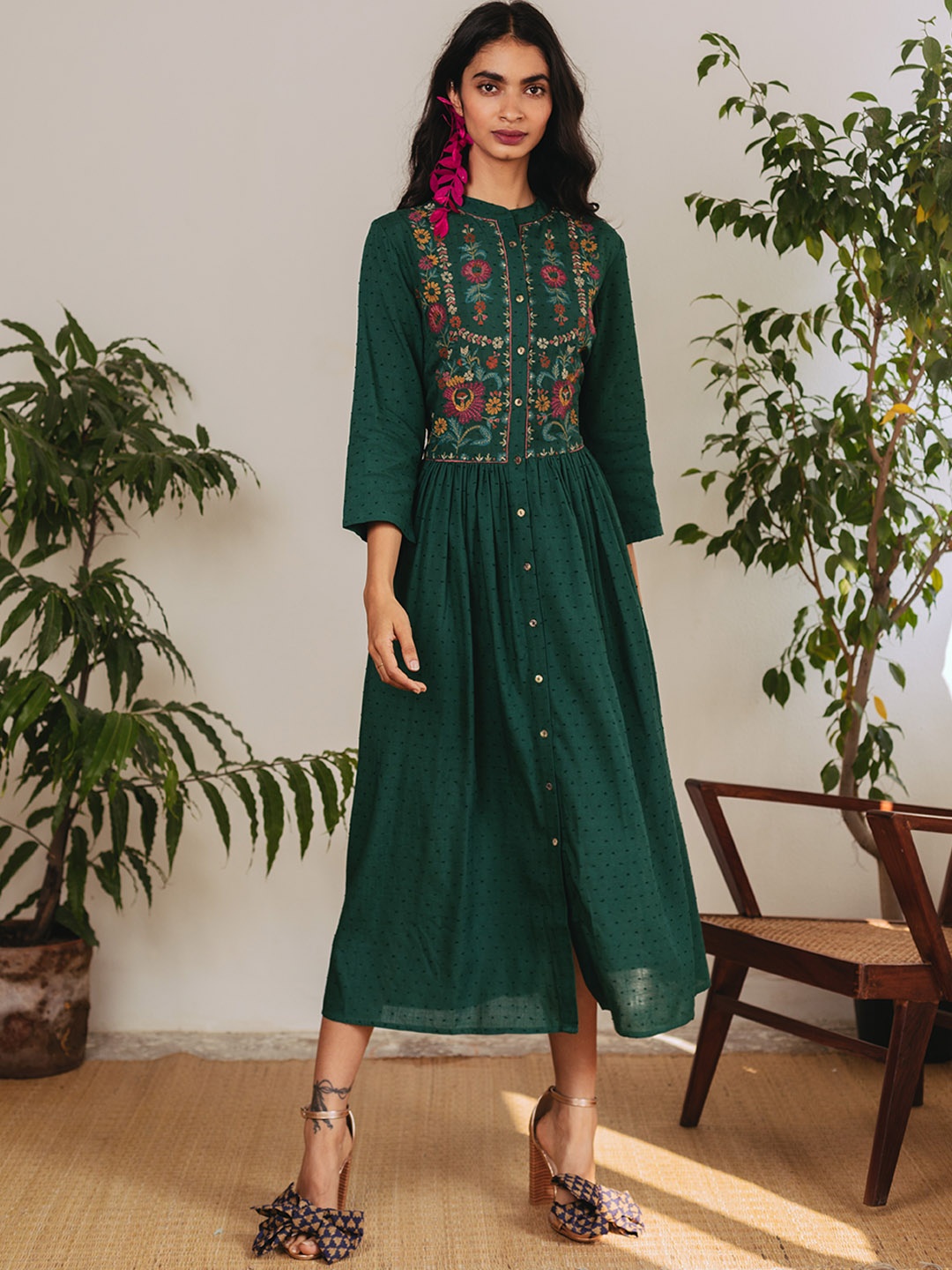 

aarke Ritu Kumar Women Green Floral A-Line Midi Dress