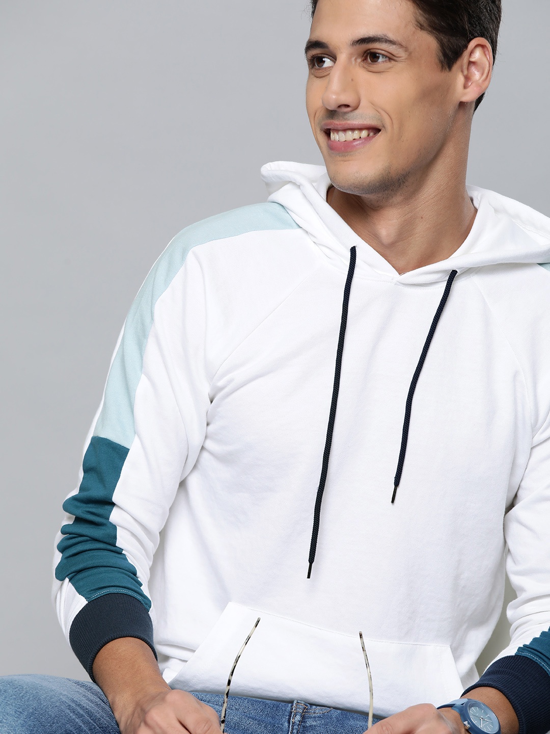

Mast & Harbour Men White Hooded Sweatshirt