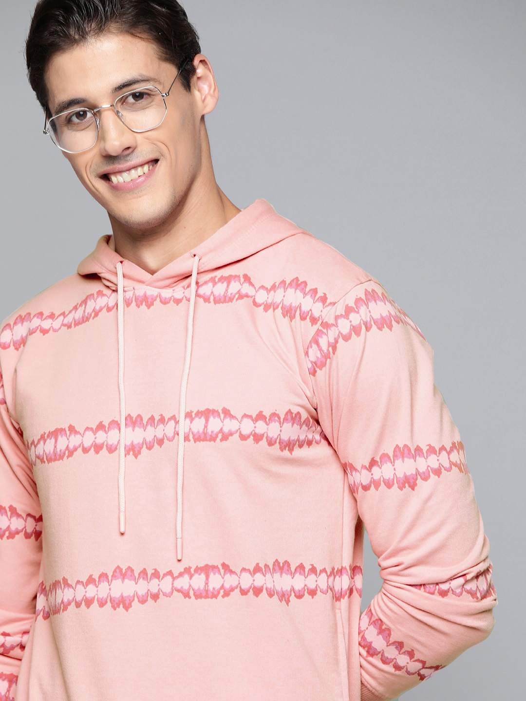 

Mast & Harbour Men Pink Dyed Print Hooded Sweatshirt