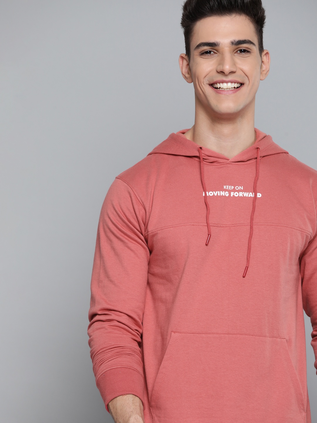 

Mast & Harbour Men Pink Printed Detail Hooded Sweatshirt