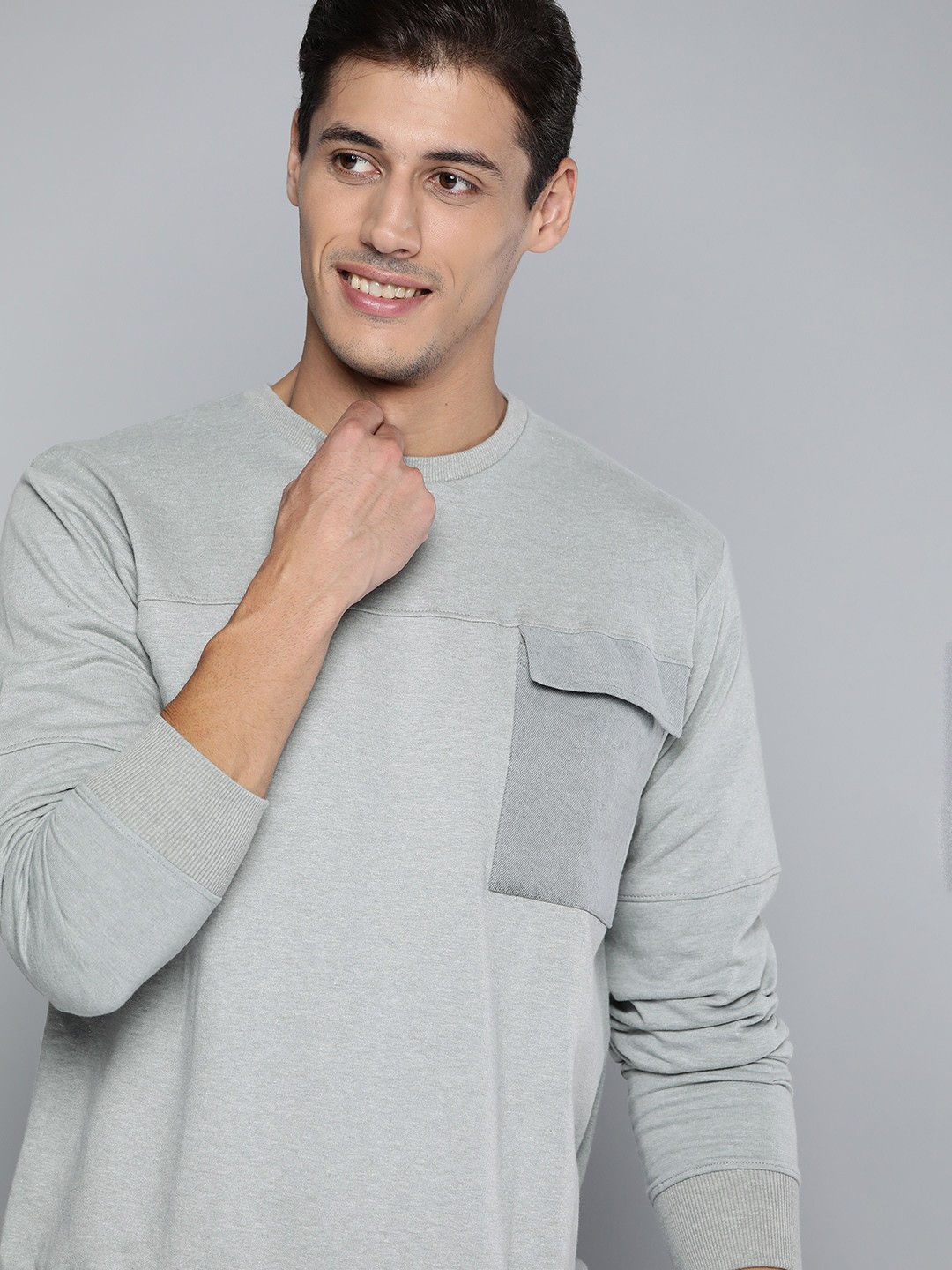

Mast & Harbour Men Grey Melange Solid Sweatshirt