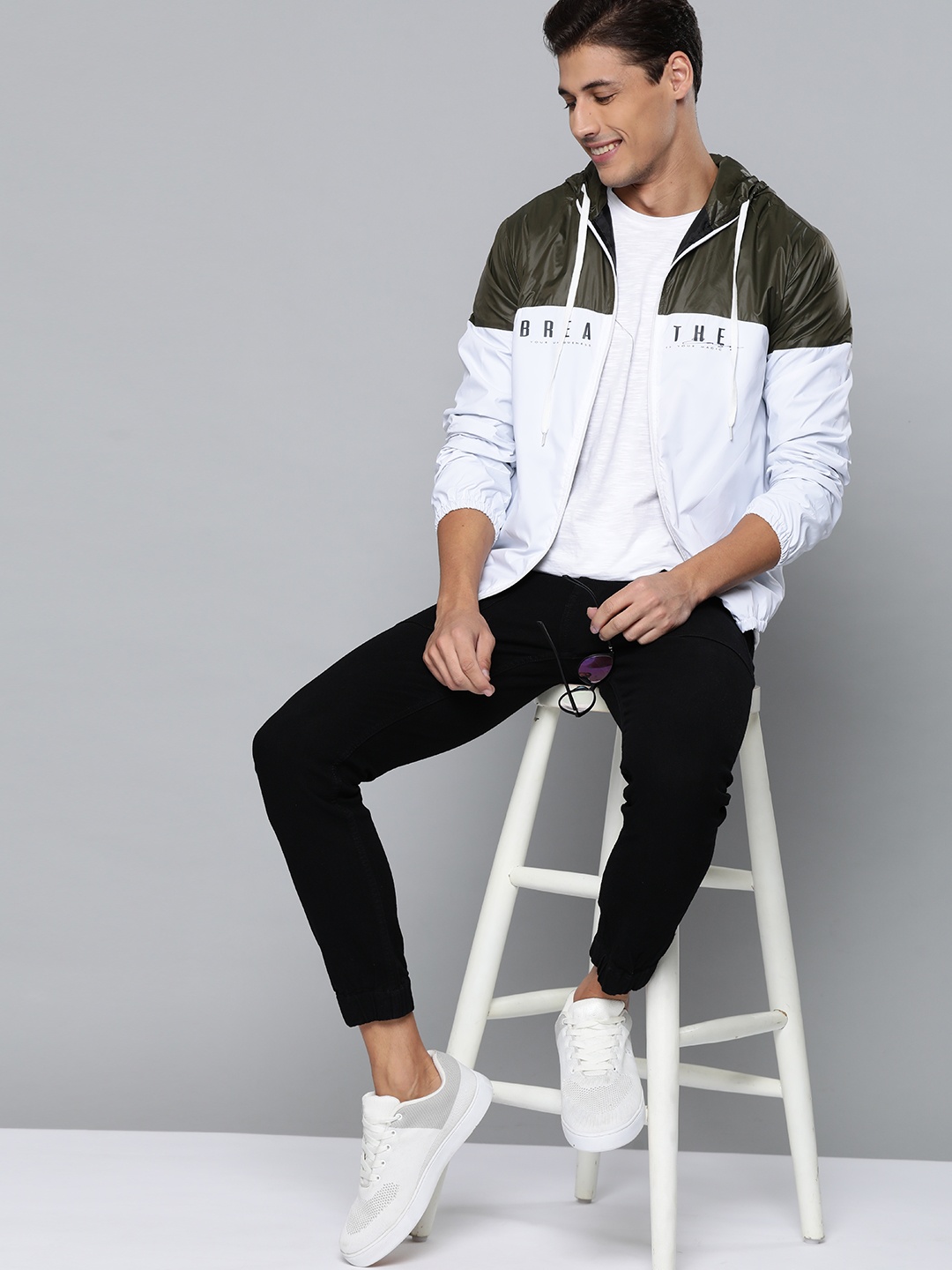 

Mast & Harbour Men White & Olive Green Colourblocked Bomber Jacket