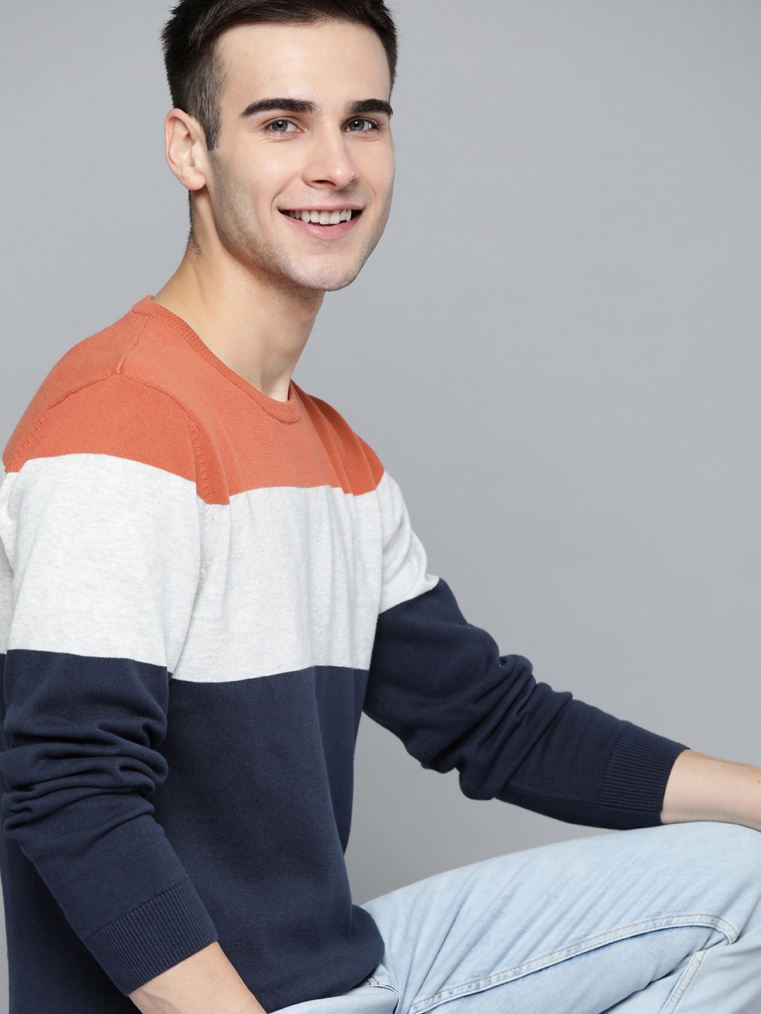 

Mast & Harbour Men Navy Blue & Grey Melange Cotton Colourblocked Pullover