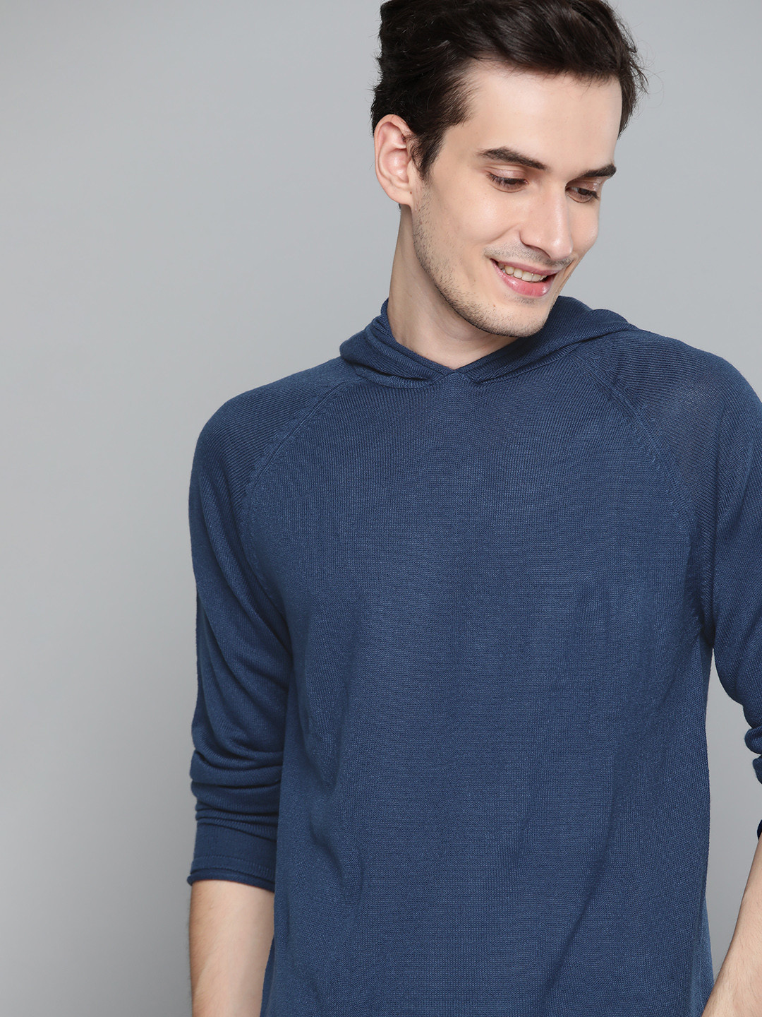 

Mast & Harbour Men Dark Blue Pullover