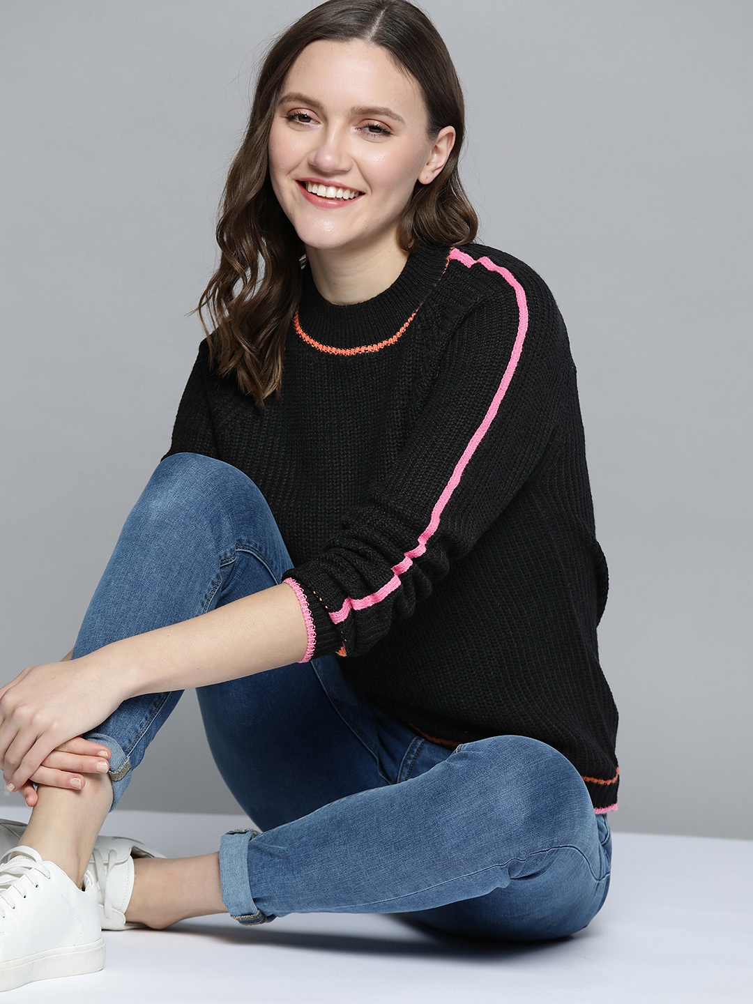 

Mast & Harbour Women Black Solid Pullover