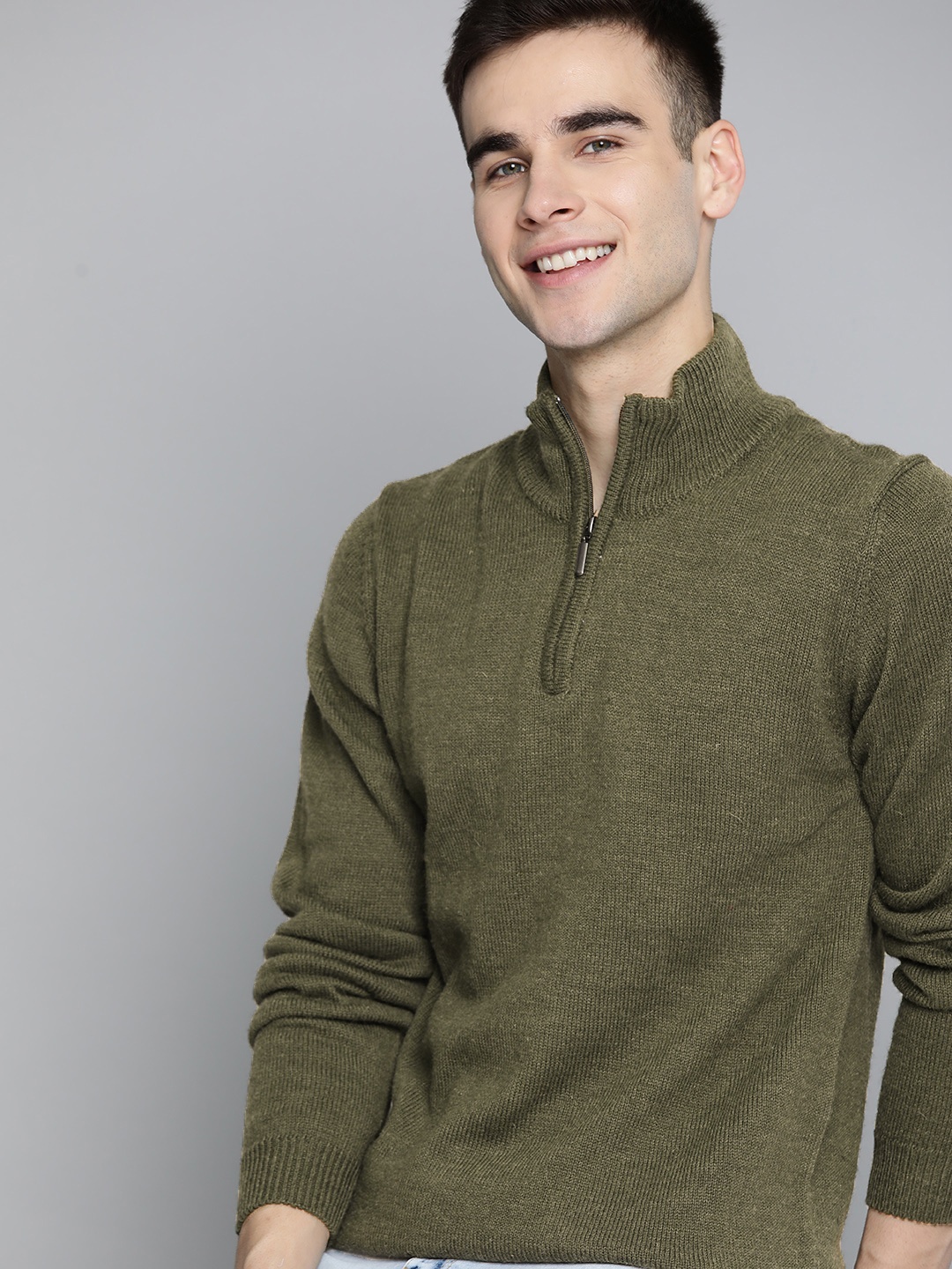 

Mast & Harbour Men Green Solid Pullover