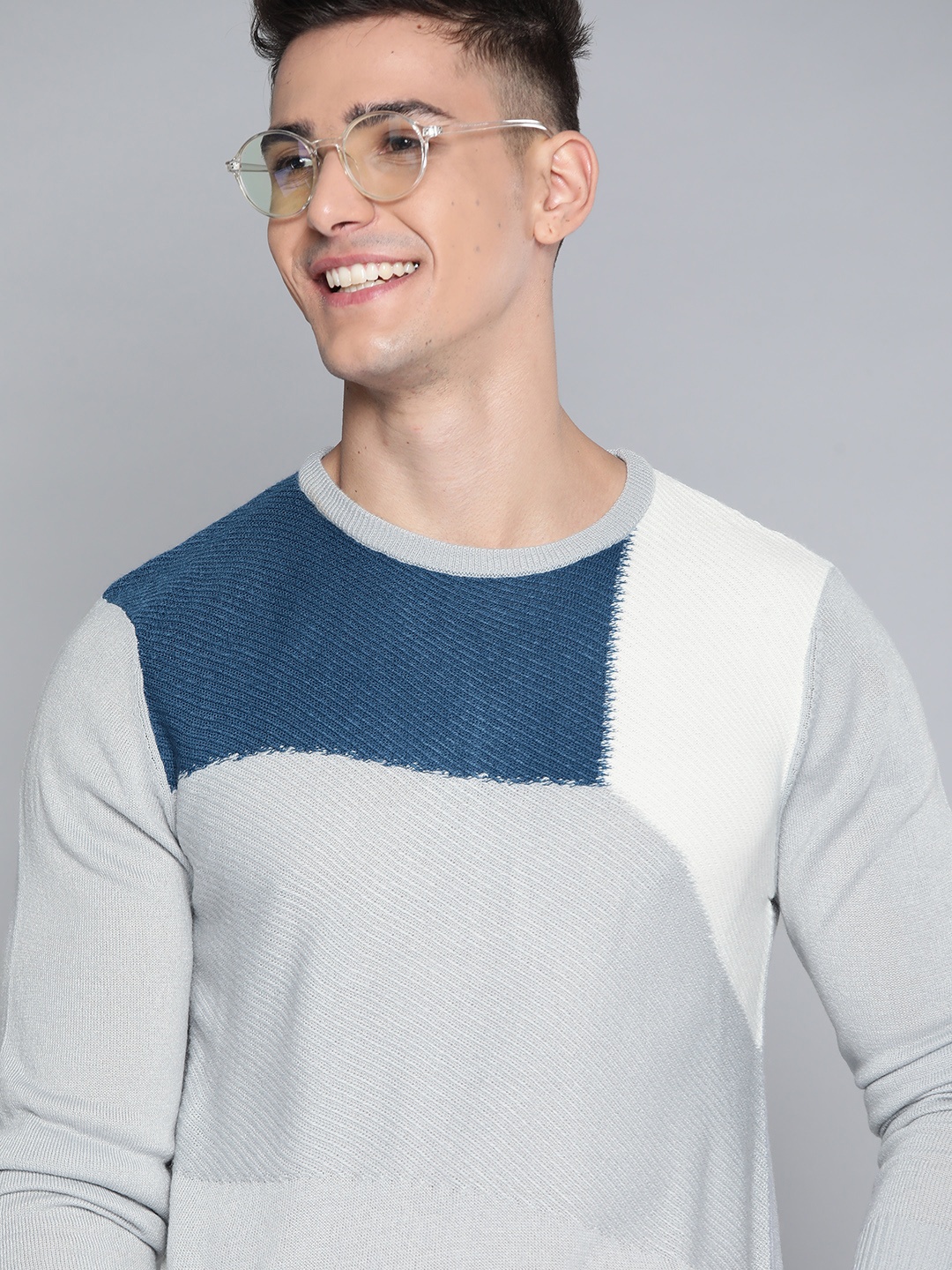 

Mast & Harbour Men Grey & Teal Blue Colourblocked Pullover