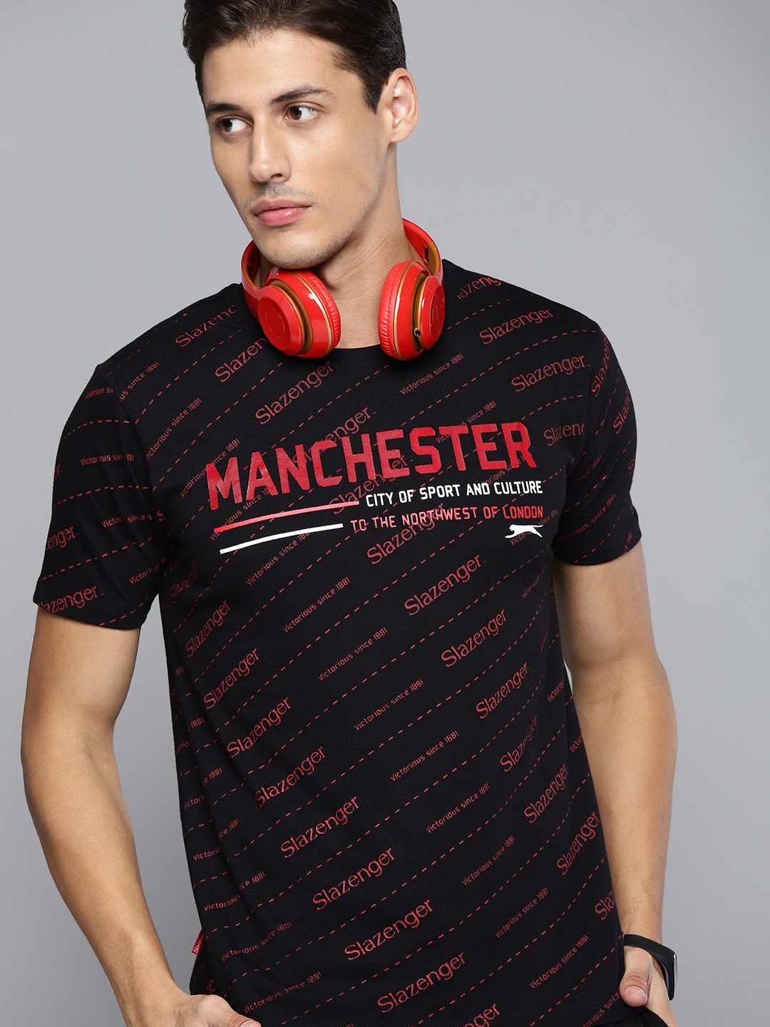 

Slazenger Men Black & Red Brand Logo Pure Cotton Printed Bio-Wash T-shirt