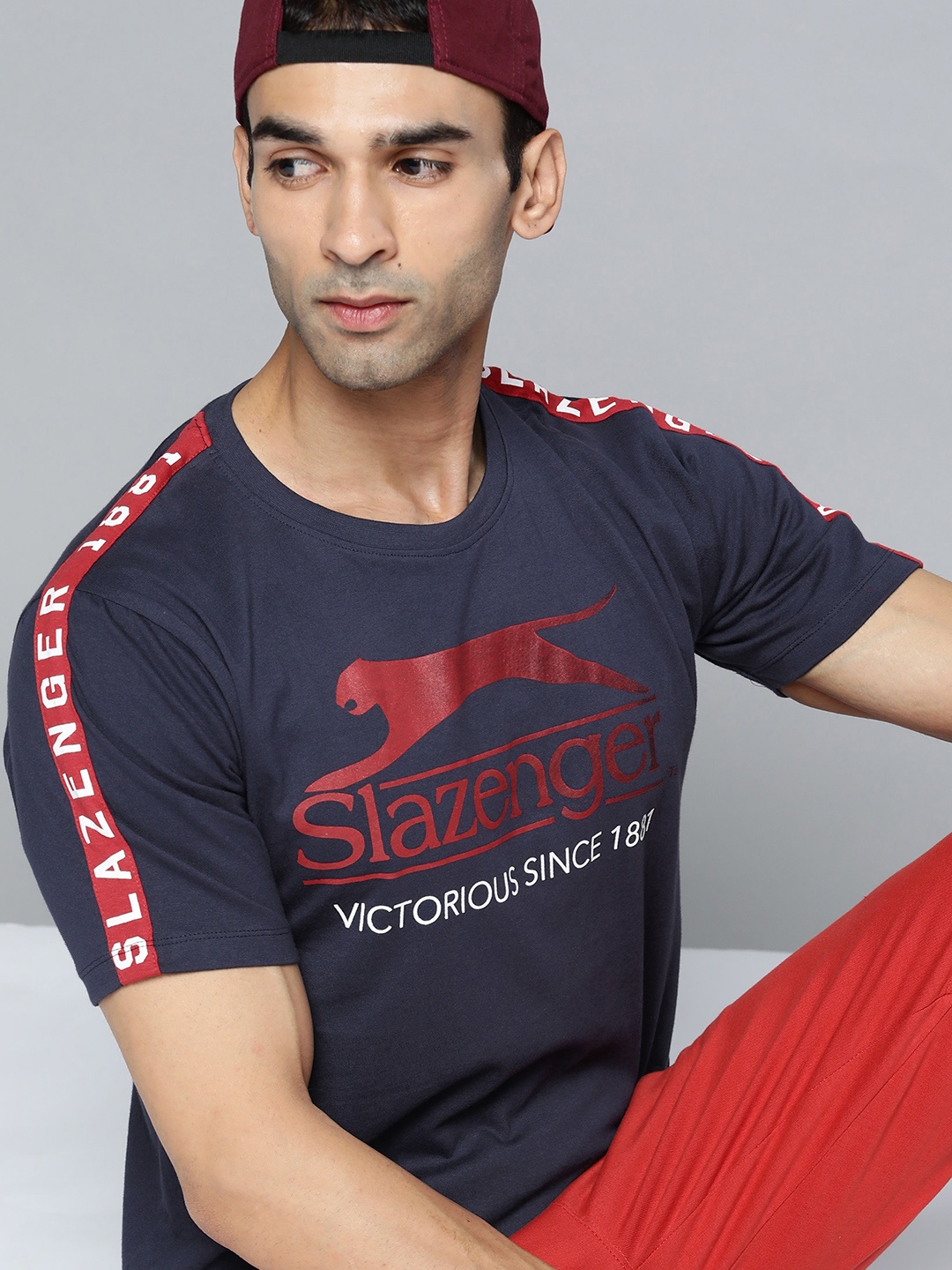 

Slazenger Men Navy Blue Red Pure Cotton Brand Logo Printed Pure Cotton Bio-Wash T-shirt