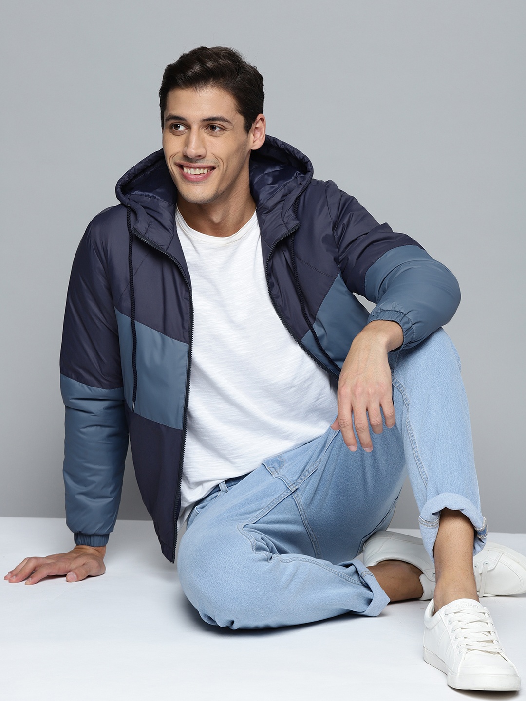

Mast & Harbour Men Navy Blue Colourblocked Padded Jacket