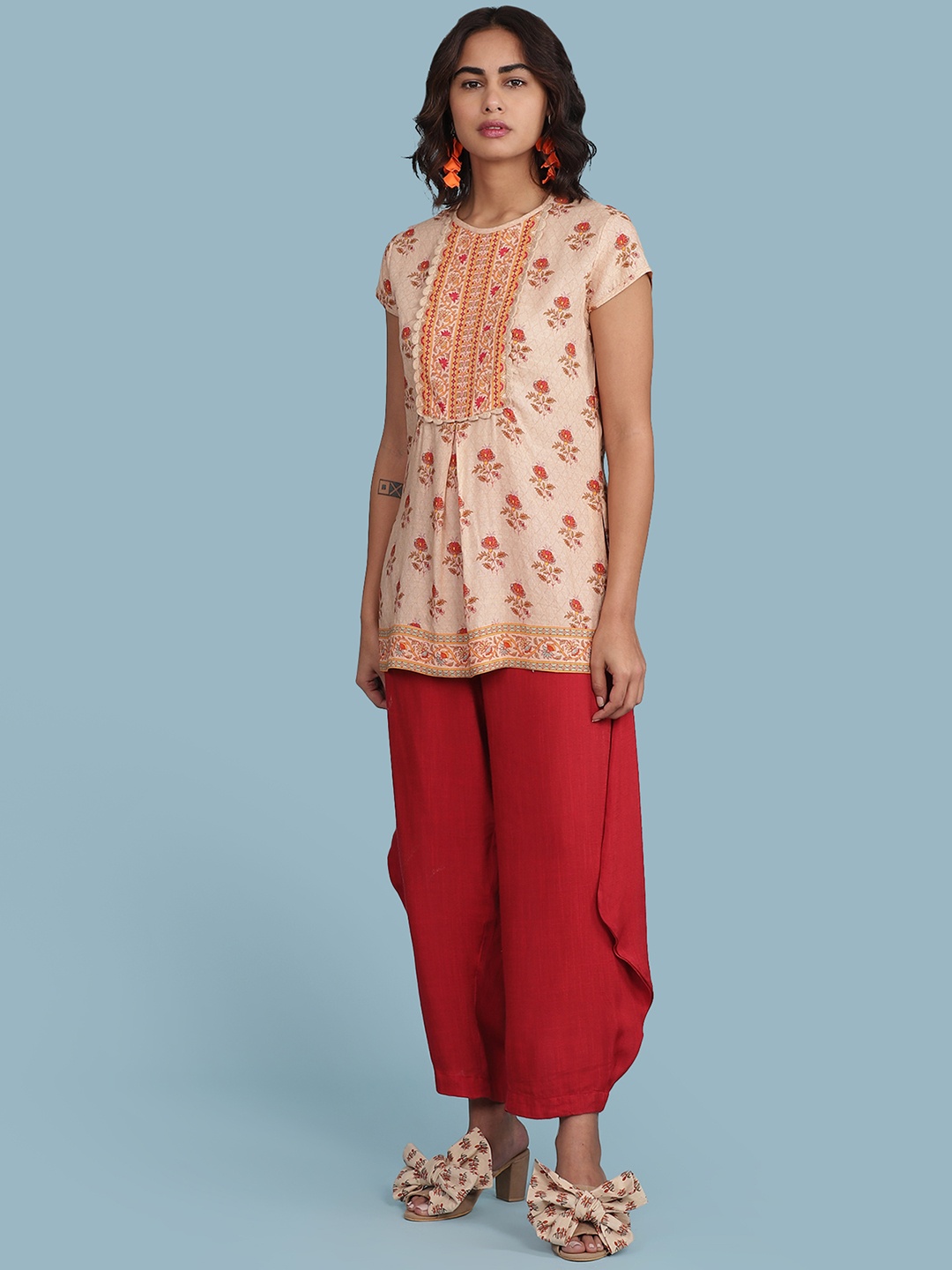 

aarke Ritu Kumar Peach-Colour & Red Floral Print Regular Top