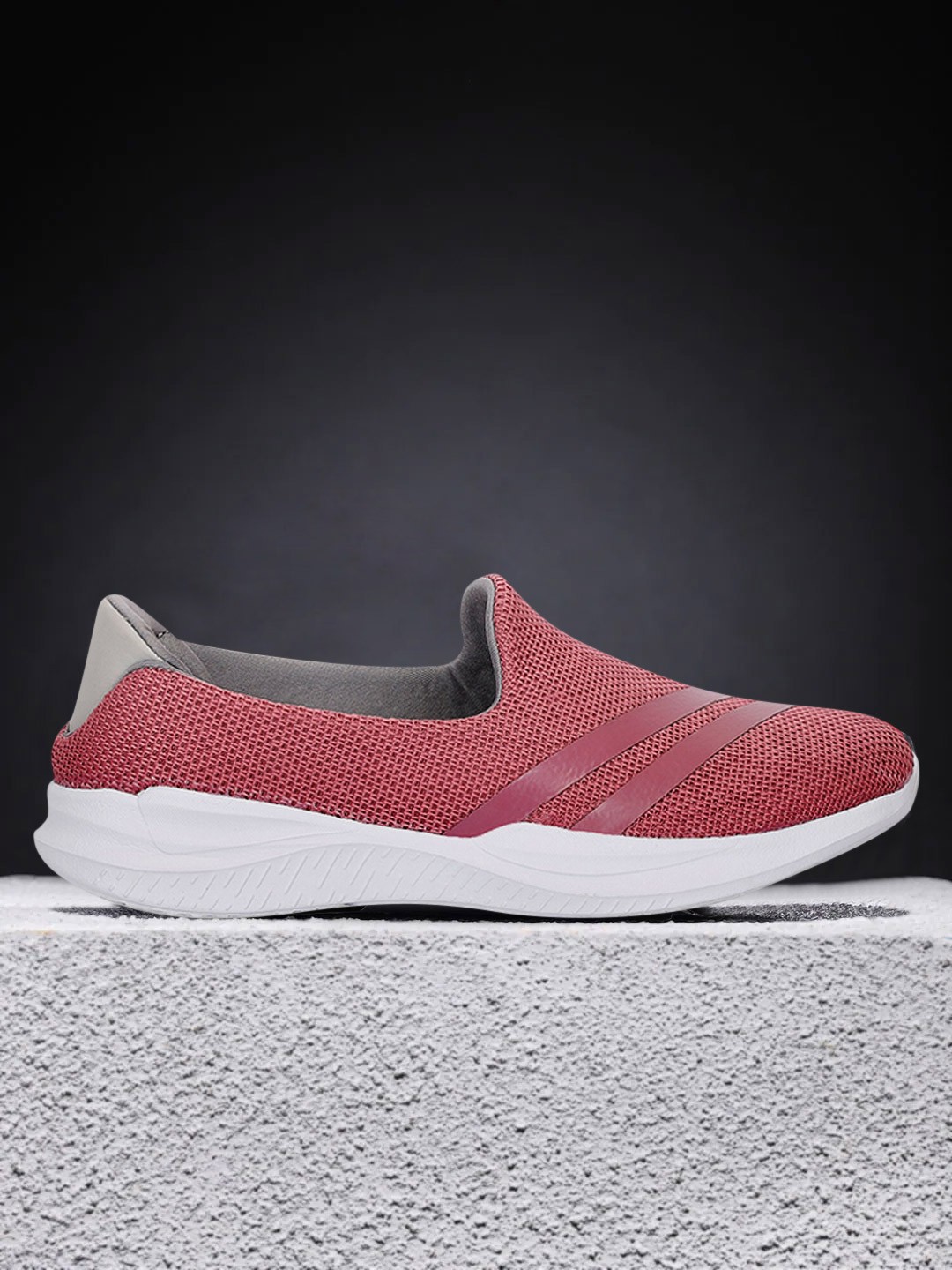 

Yuuki Women Mauve Mesh Mid-Top Walking Shoes