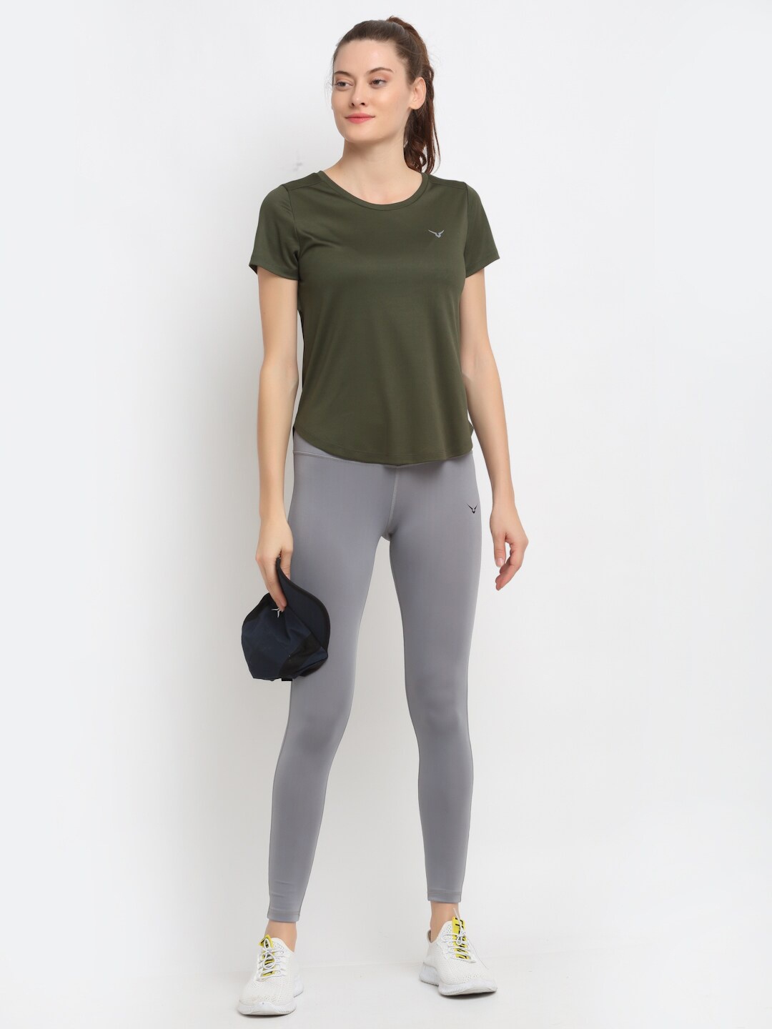 

Invincible Women Open Back Top, Olive