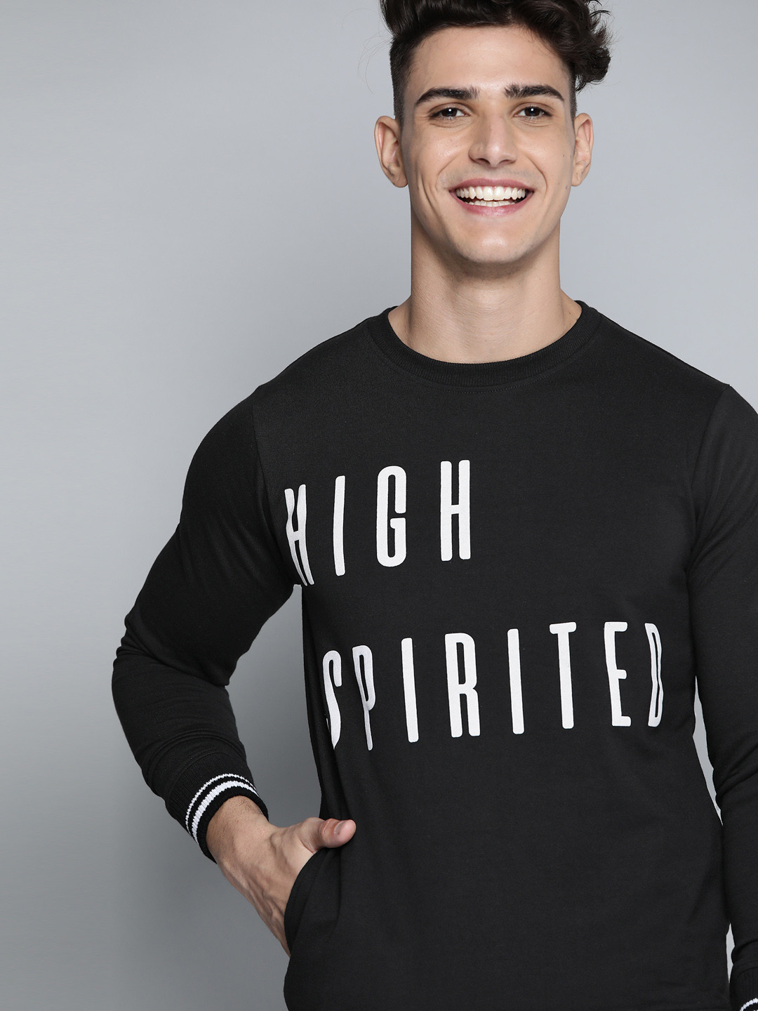 

Mast & Harbour Men Black & White Printed Pullover Sweatshirt