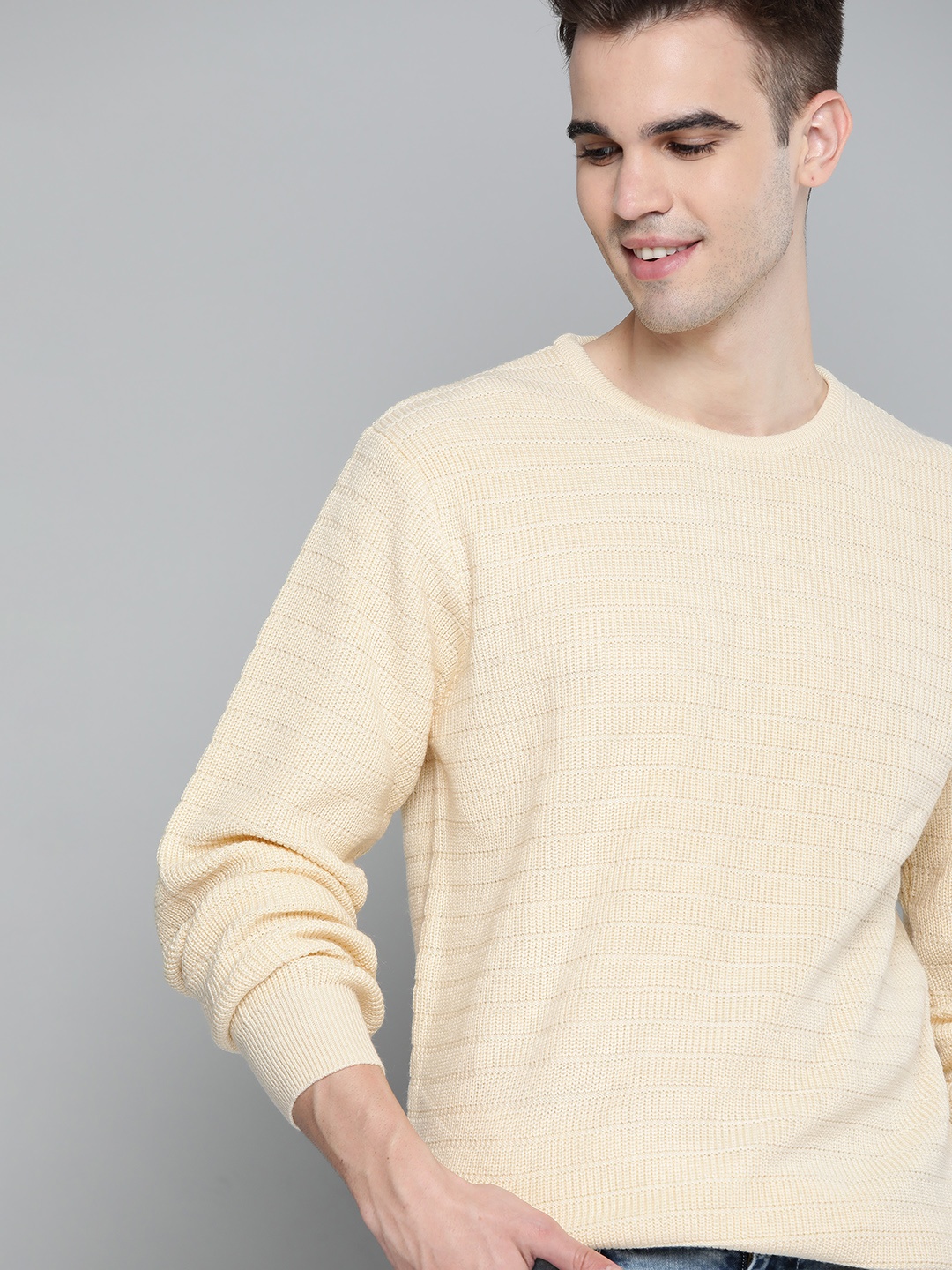 

Mast & Harbour Men Cream-Coloured Self Design Geometric Pullover Sweater