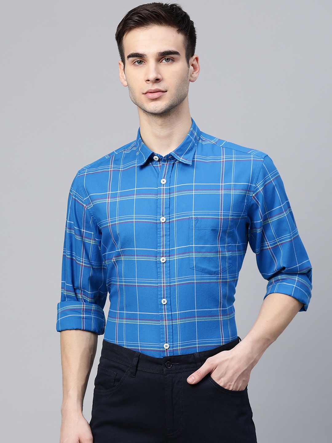 

Indian Terrain Men Blue Slim Fit Pure Cotton Tartan Checked Casual Shirt