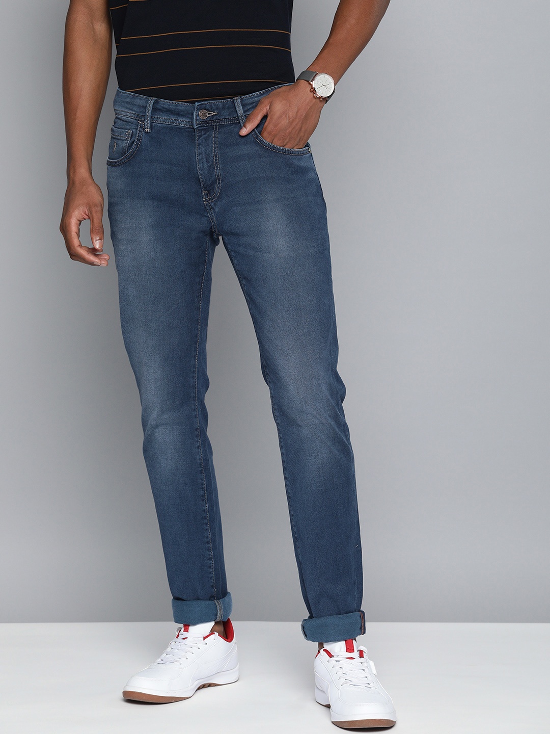 

Indian Terrain Men Blue Trenton Tapered Fit Light Fade Stretchable Jeans