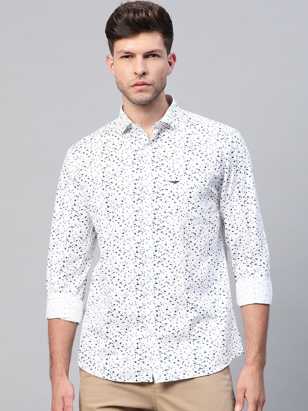 

Park Avenue Men White & Blue Pure Cotton Slim Fit Printed Casual Shirt