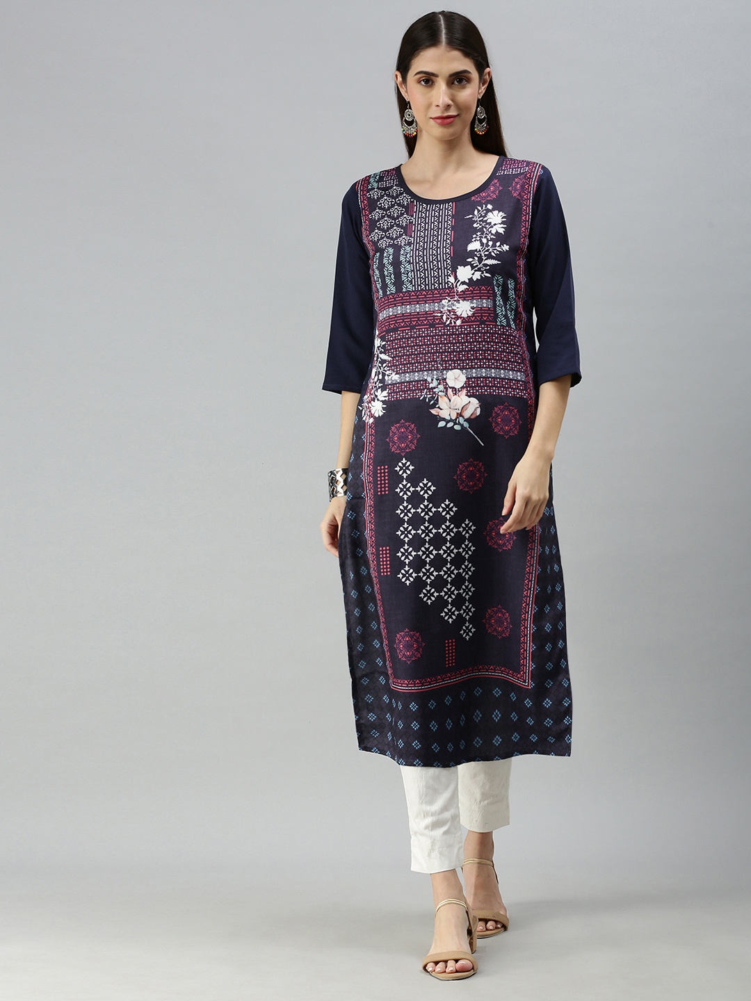 

Blissta Women Navy Blue Ethnic Motifs Printed Indigo Crepe Kurta