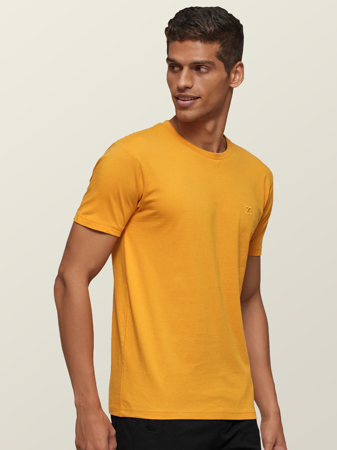 

XYXX Men Yellow Solid Antimicrobial Organic Cotton Tailored-Fit Sustainable Lounge T-Shirts
