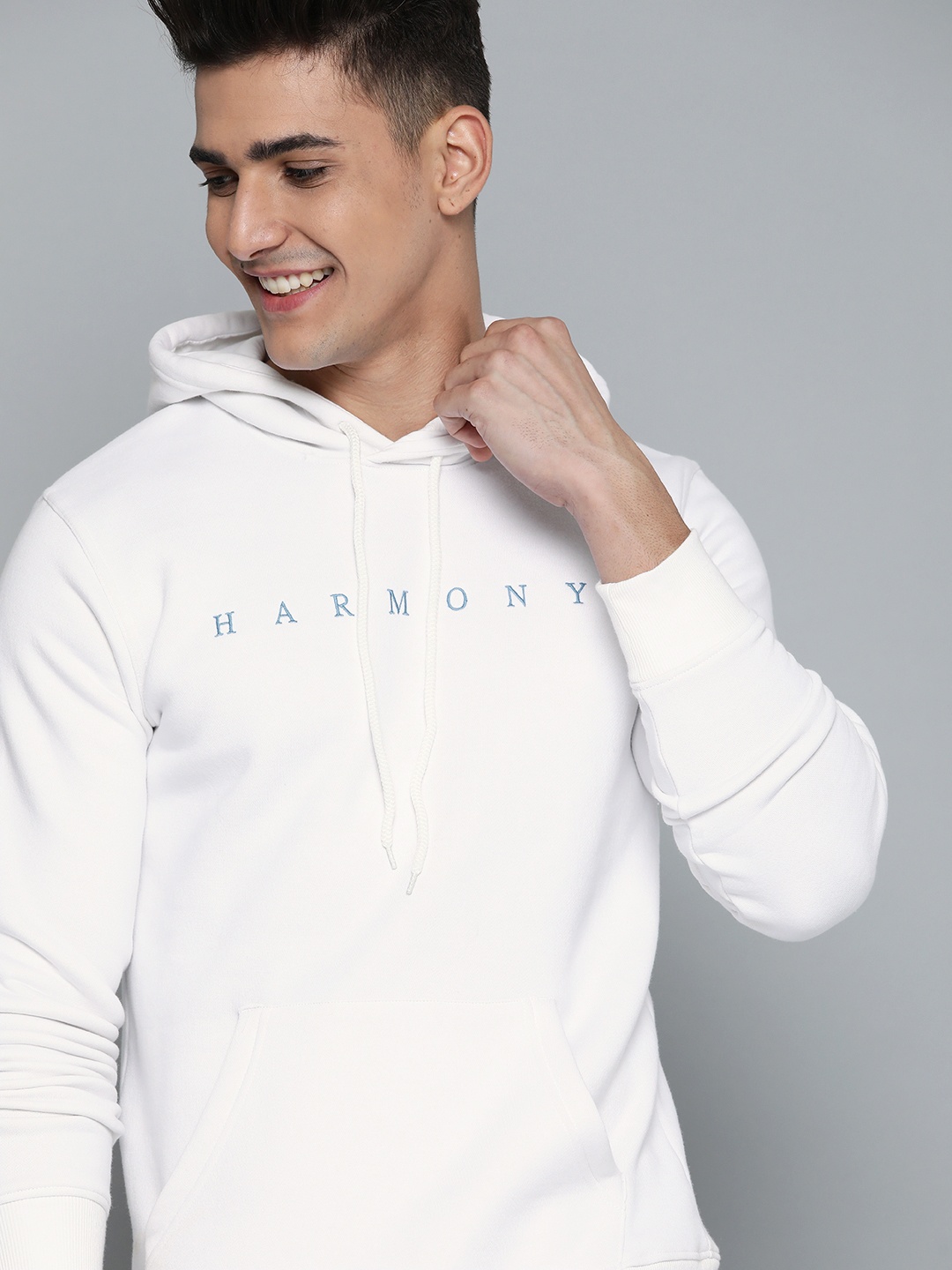 

Mast & Harbour Men White Hooded Sweatshirt