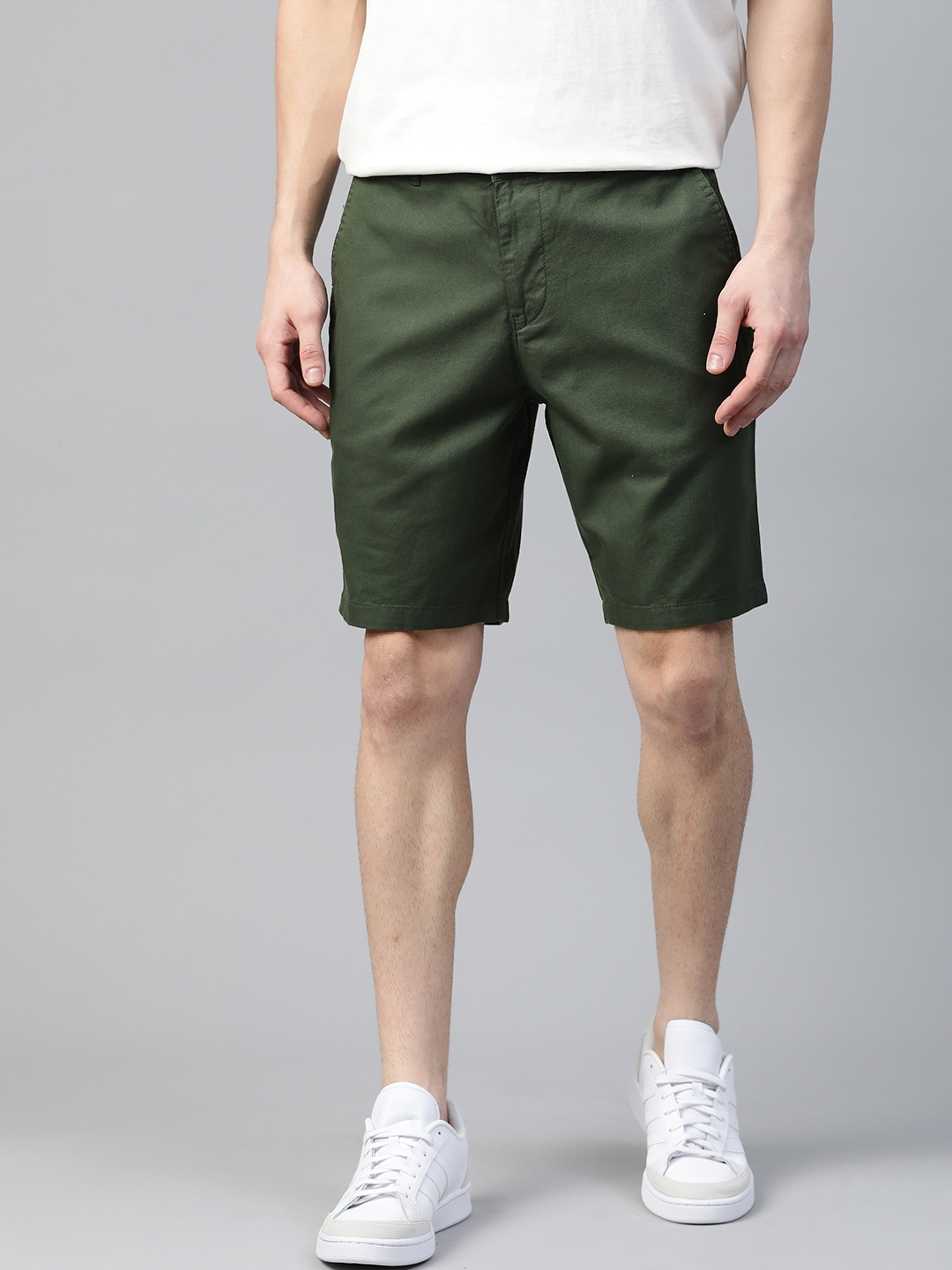 

Mast & Harbour Men Olive Green Mid-Rise Chino Shorts