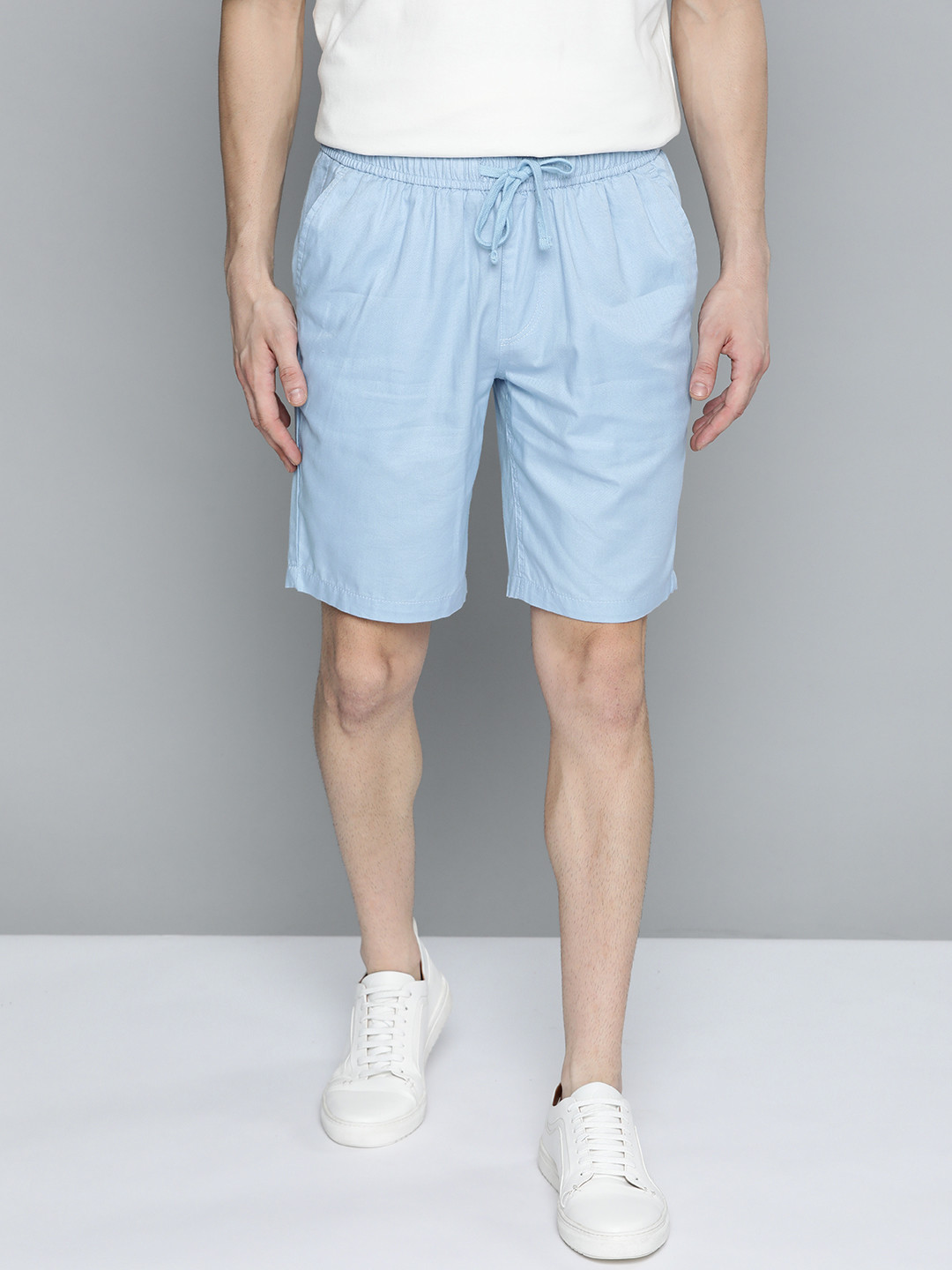 

Mast & Harbour Men Blue Mid-Rise Cotton Regular Shorts