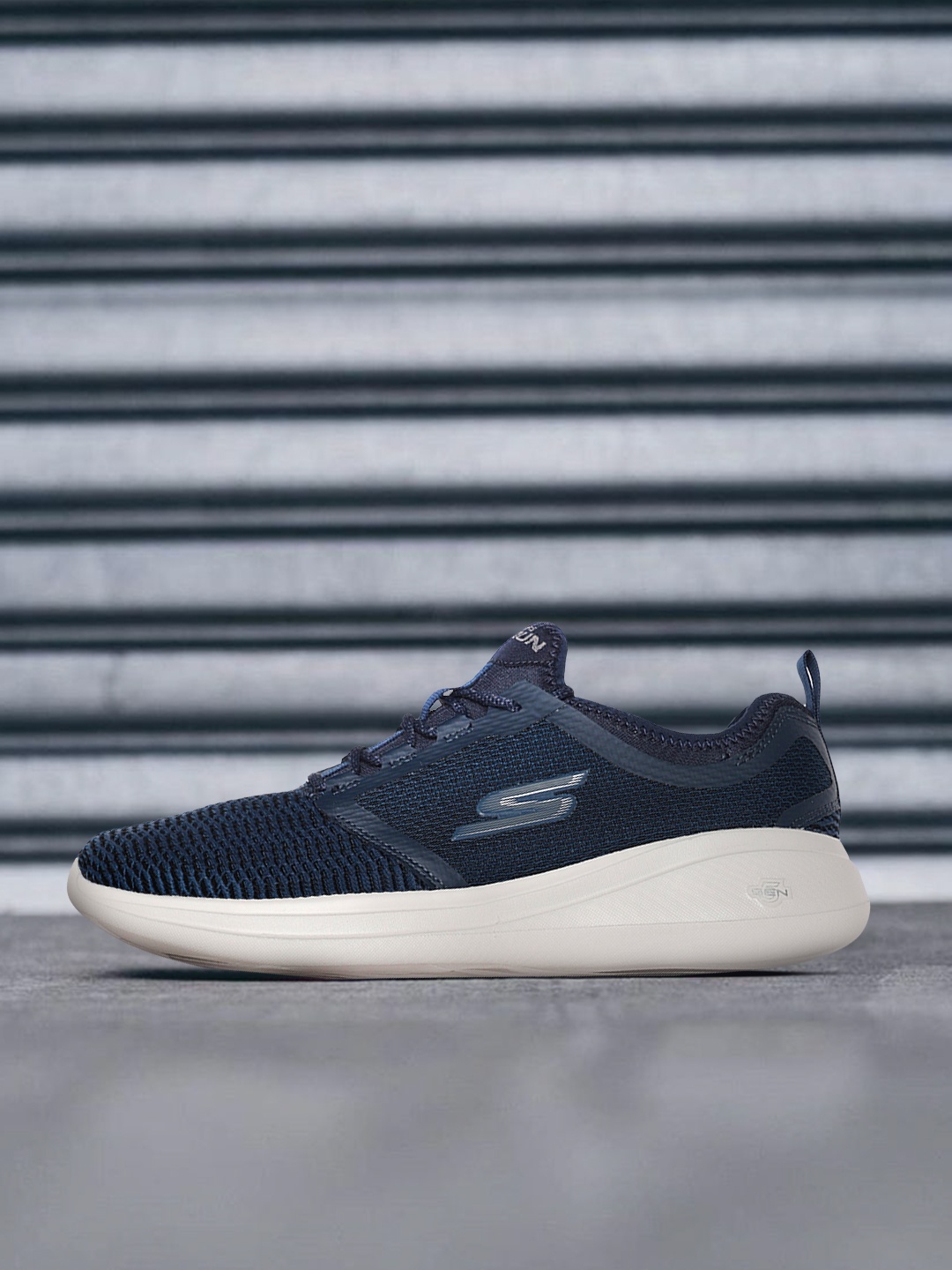 

Skechers Men Navy Blue Solid Go Run Fast Training Shoes