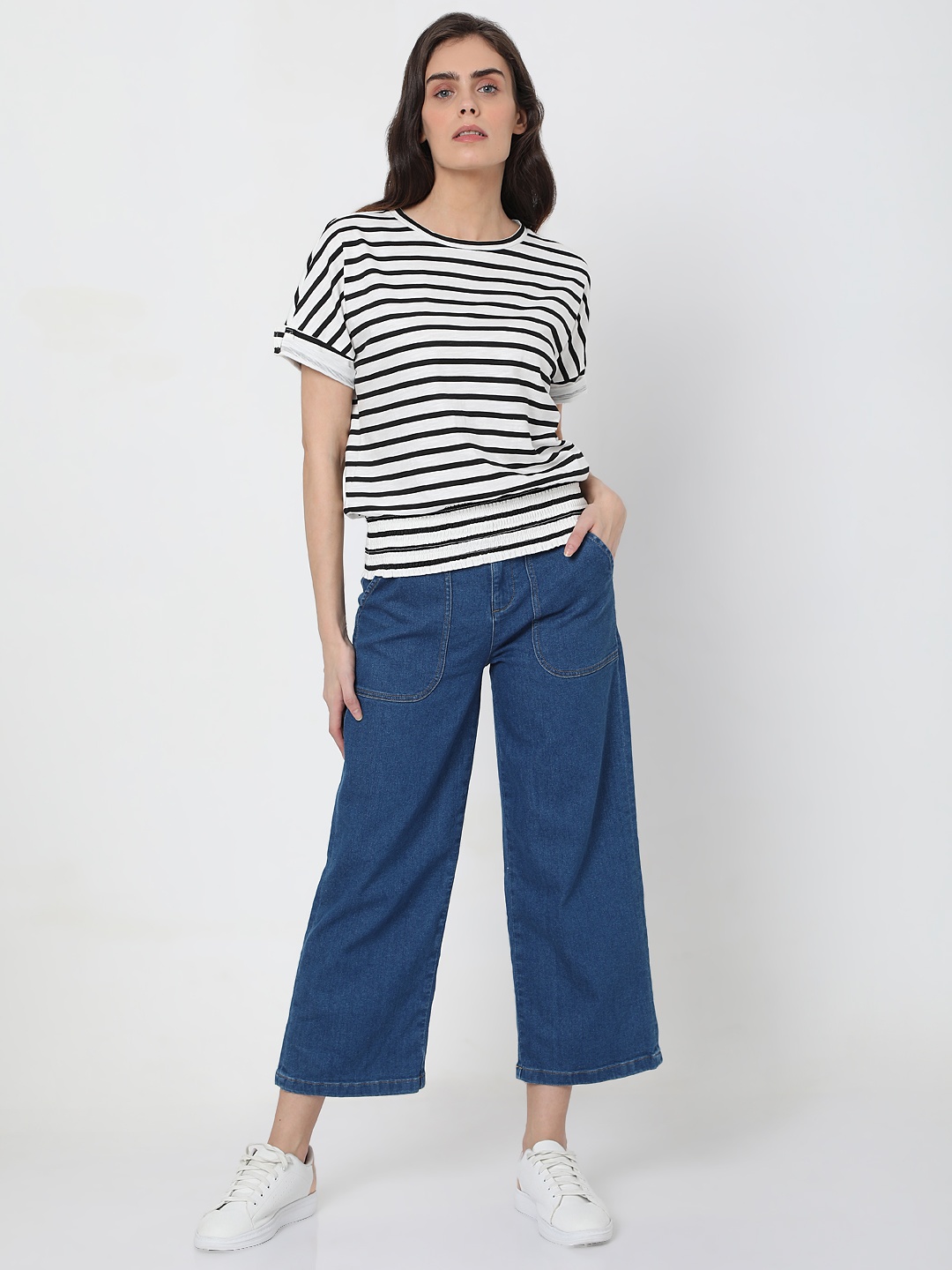 

Vero Moda Black & White Striped Extended Sleeves Blouson Top