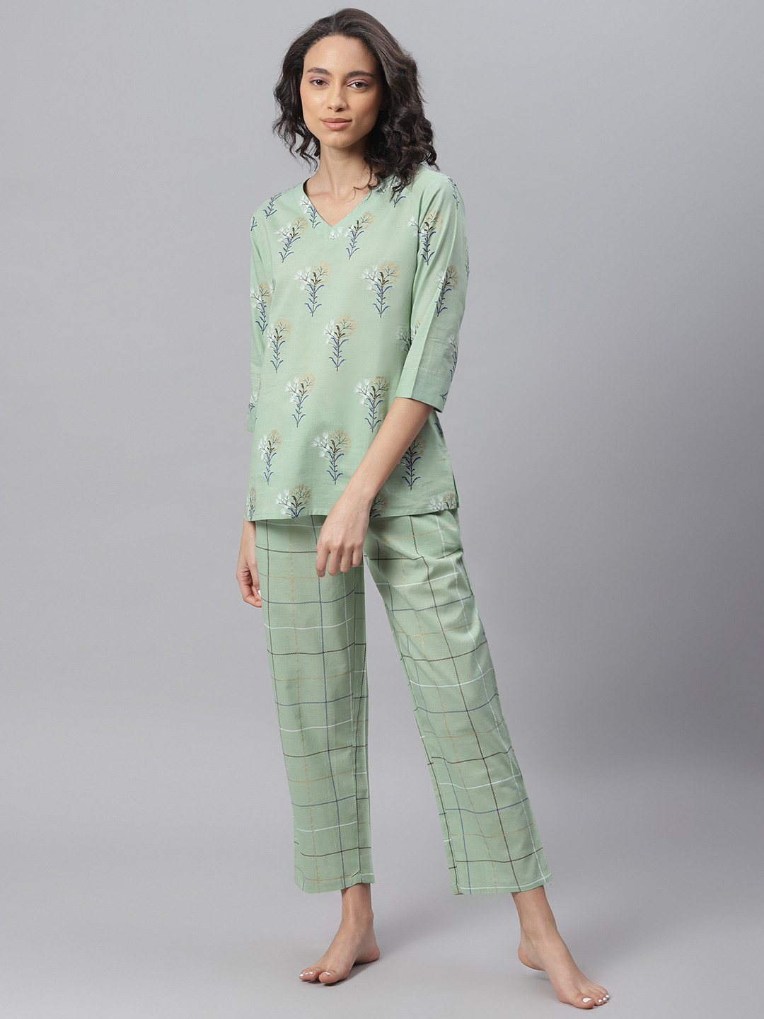 

Janasya Women Green & White Printed Night Suit