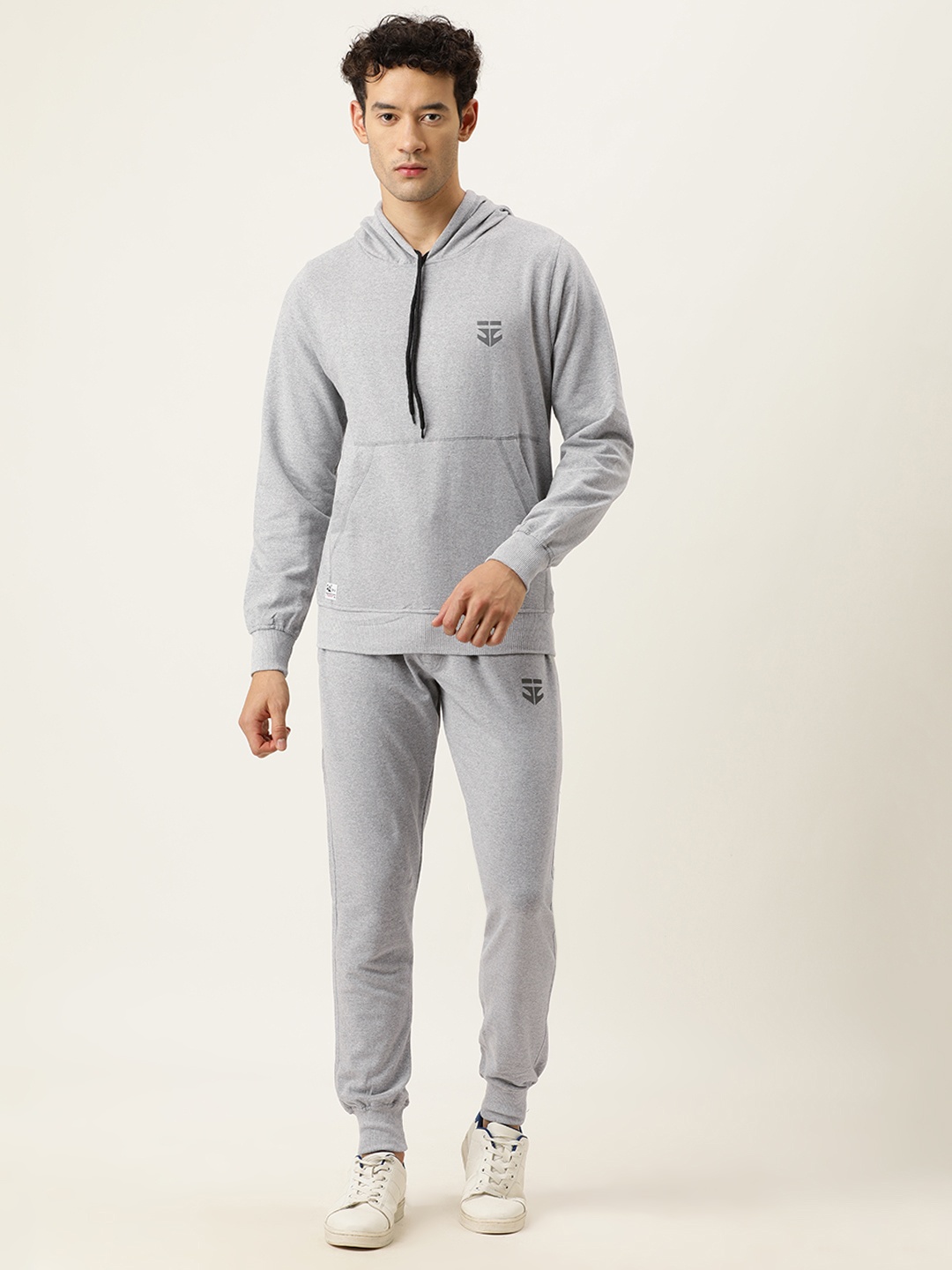 

Sports52 wear Men Grey Solid Hooded Tracksuit