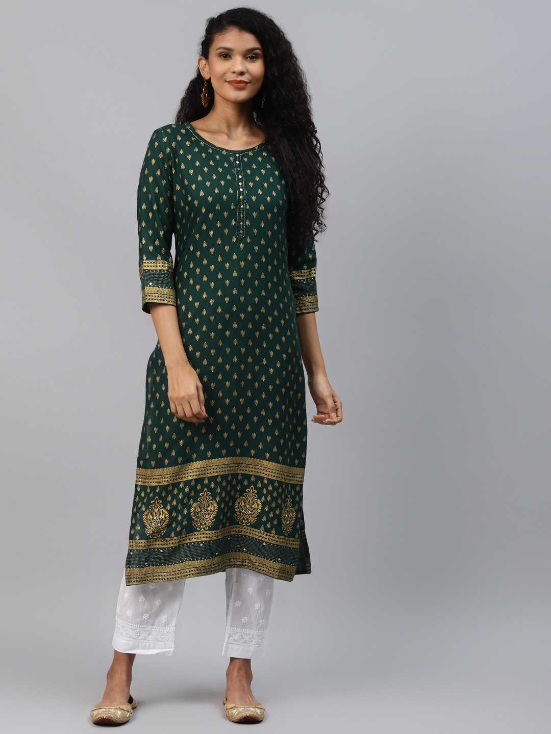 

Yufta Women Green & Golden Ethnic Motifs Printed Straight Kurta