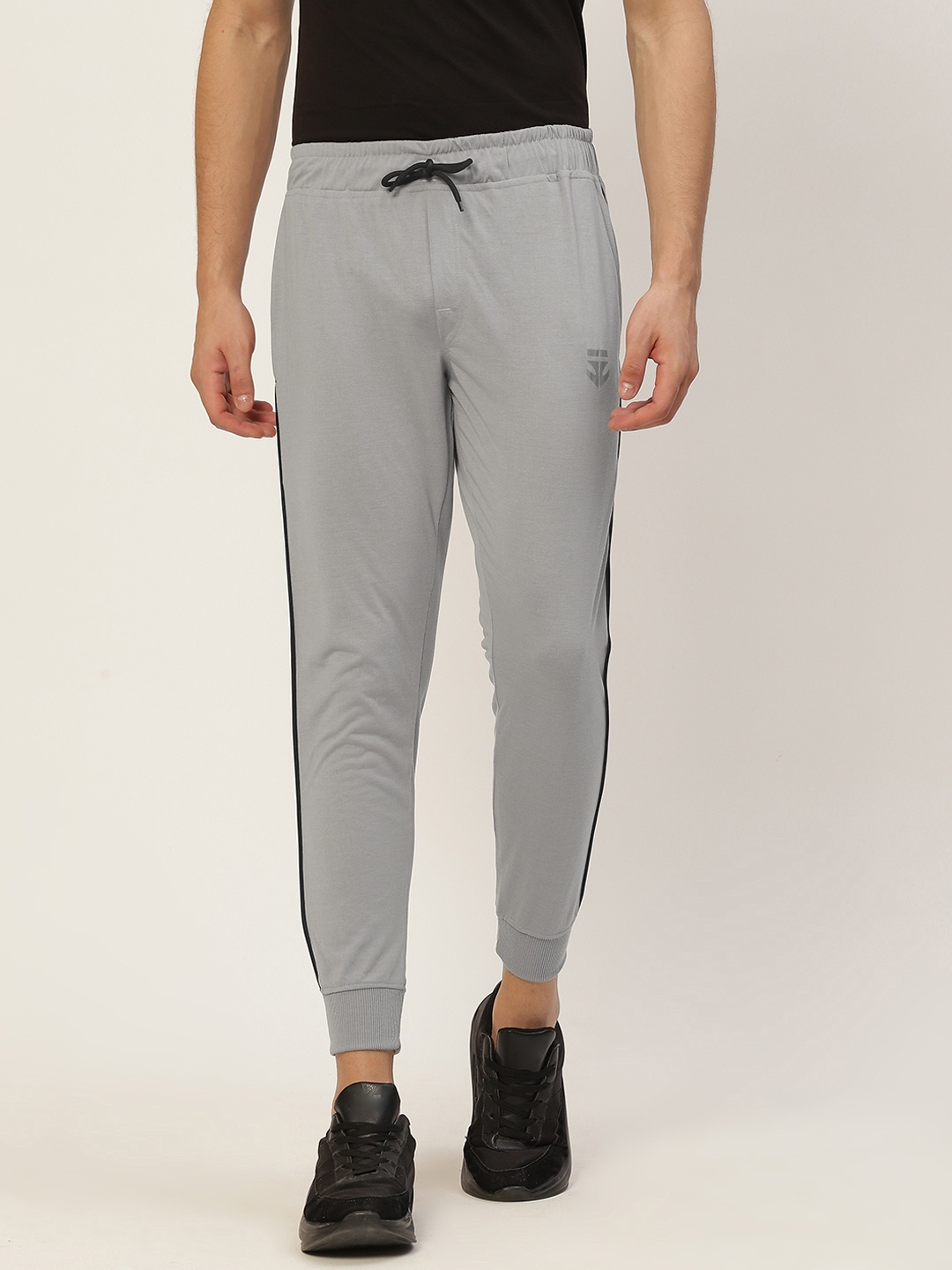 

Sports52 wear Men Grey Melange Solid Slim Fit Joggers
