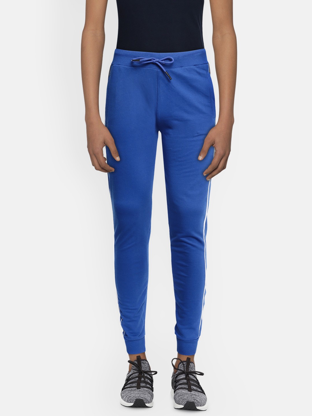 

Indian Terrain Boys Blue Solid Pure Cotton Joggers